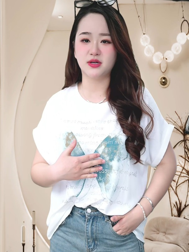 适合微胖女孩的休闲气质穿搭