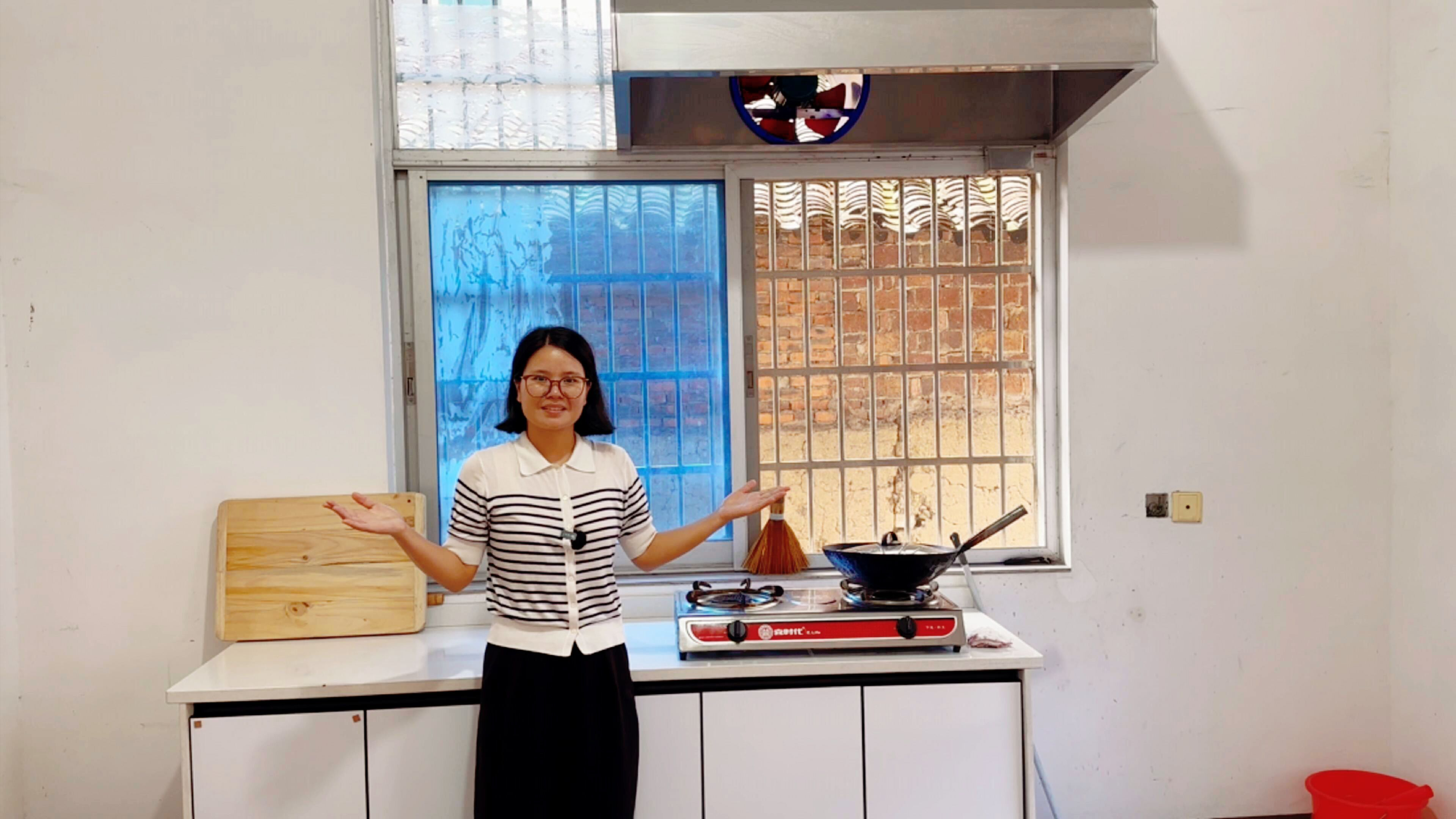 农村公公1993年建的房子,厨房终于装修好了,看看做得怎么样