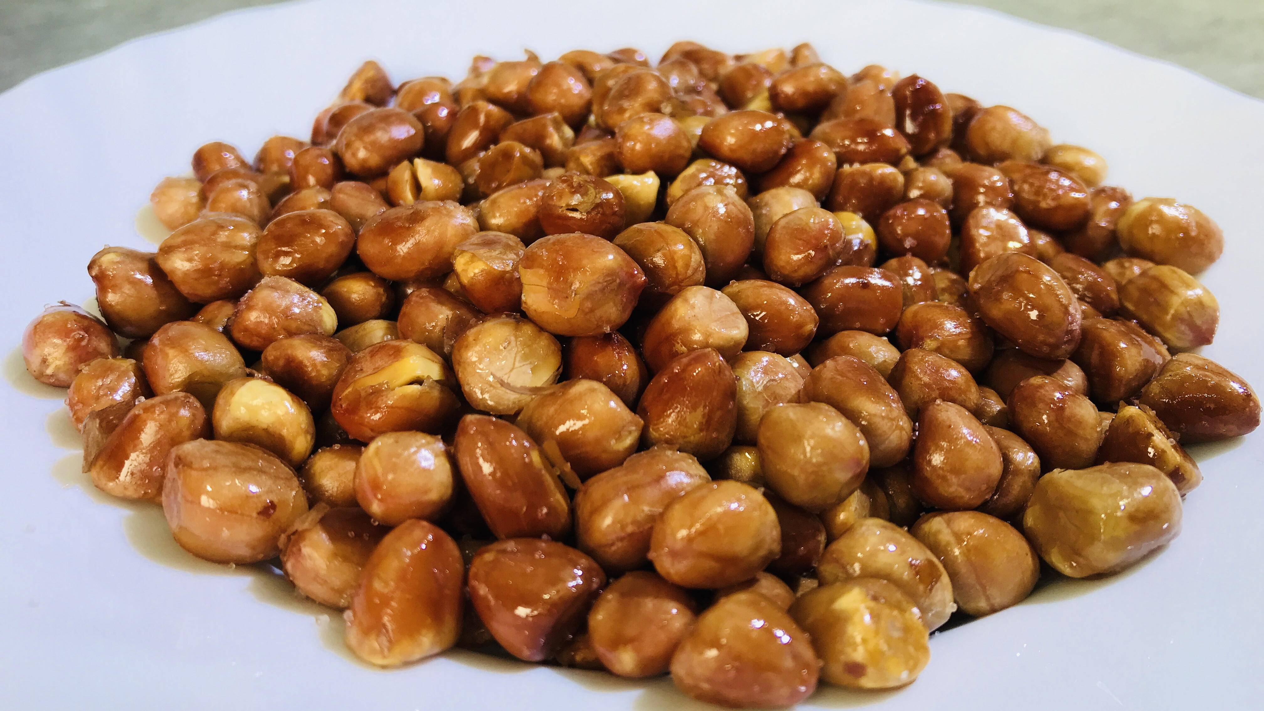 炒花生米不要直接下锅炒,教你小诀窍,花生酥脆,不糊不黑