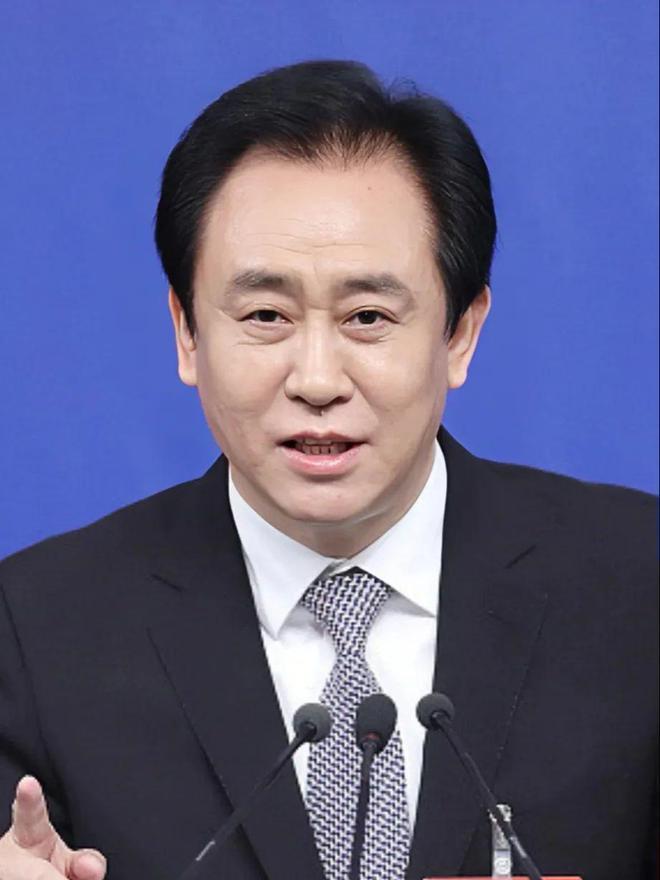 许家印含泪表示,出狱后他将成为下一个首富