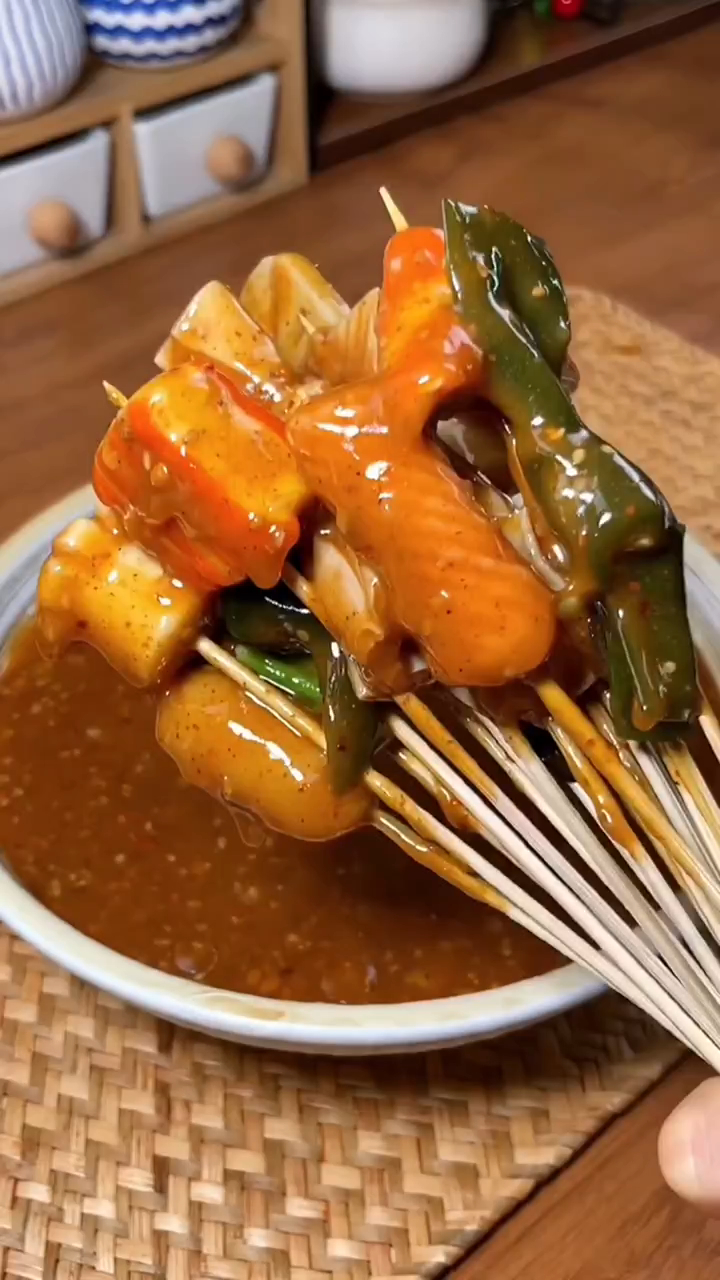 山西特色小吃沾串串,学会也可以出去摆摊了-度小视