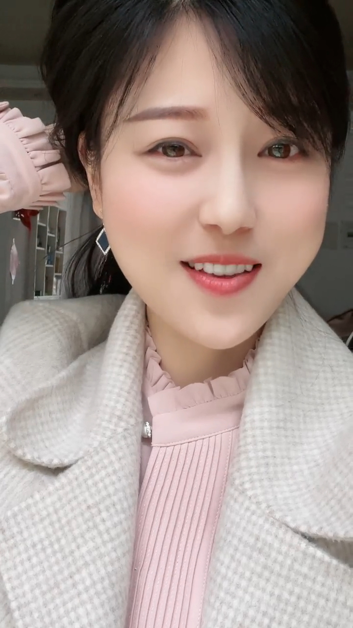 美女好漂亮,朴实之美,纯洁之美,内涵之美!