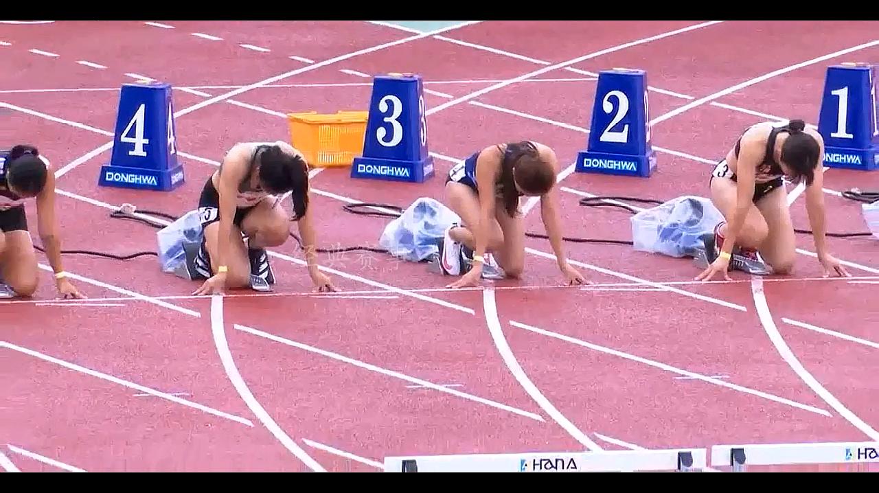 韩国田径锦标赛女生100米栏比赛，第一名领先优势巨大！