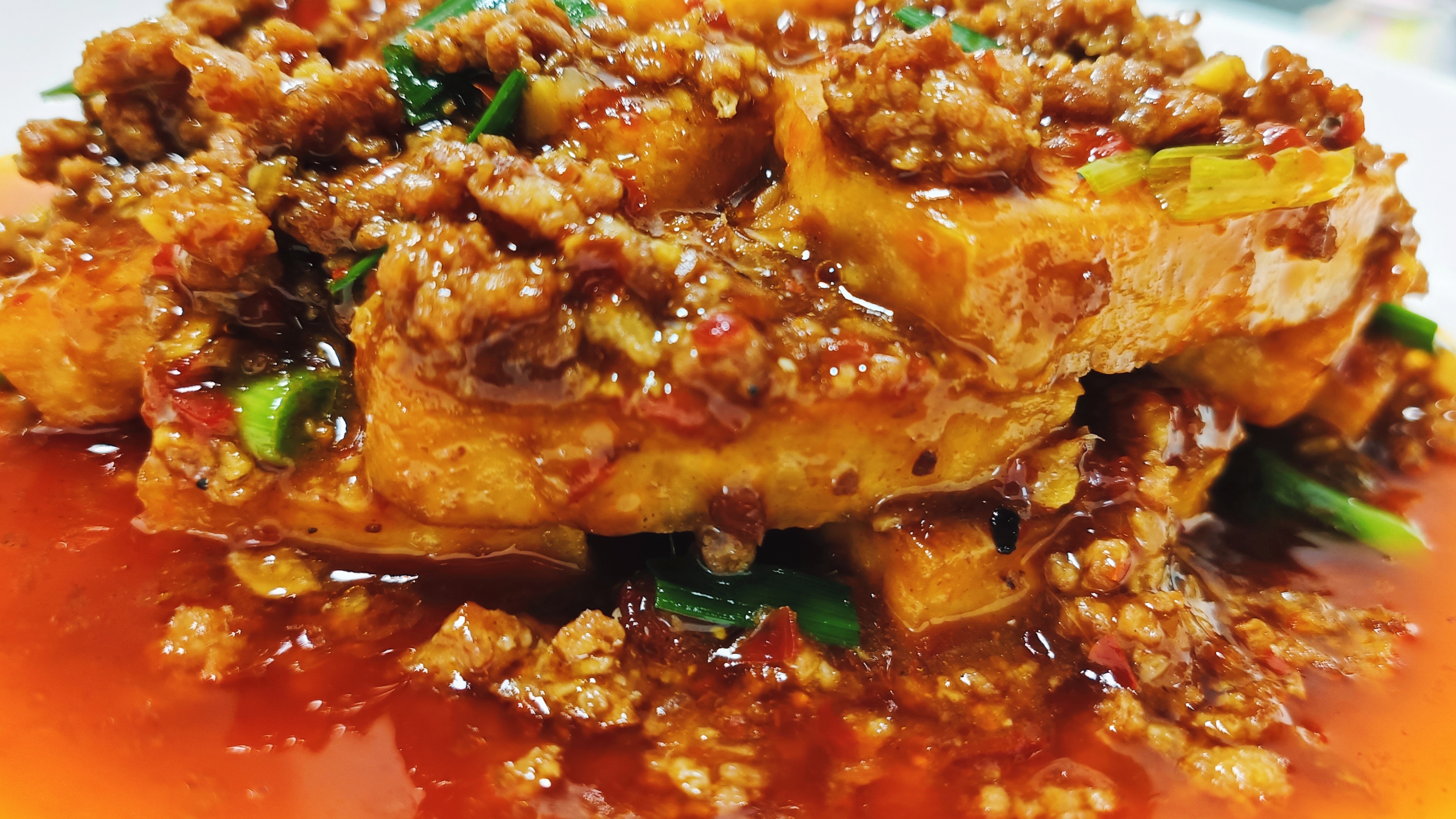 熊掌豆腐，川菜中一道传统名菜，外香里嫩，比肉还好吃