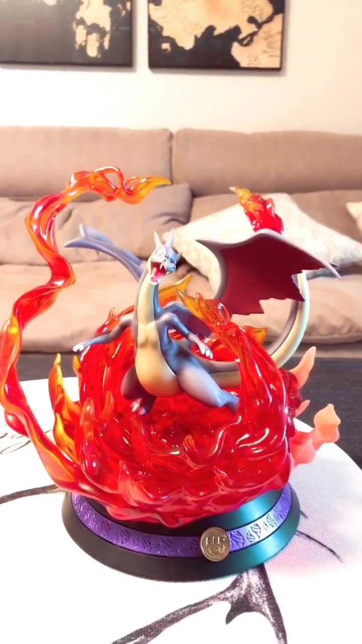 闪光喷火龙参上最帅的闪光神奇宝贝之一