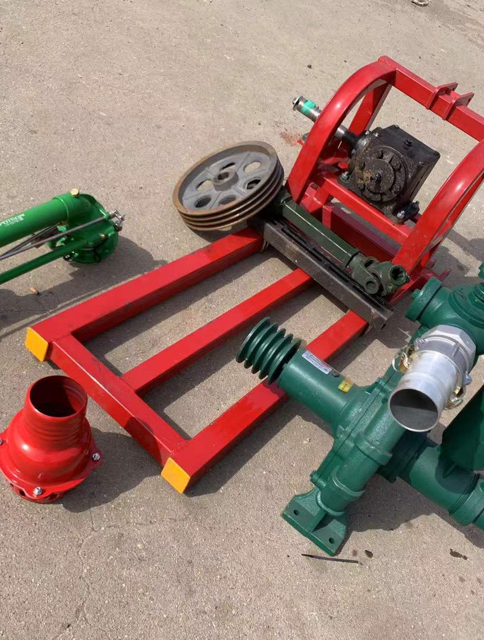 后输出悬挂架子带喷灌泵扬程140米高压泵两个出水口的3寸排水泵-度小