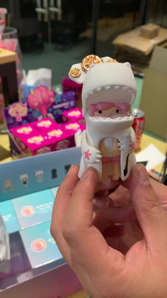 恐龙妹手办盲盒来咯