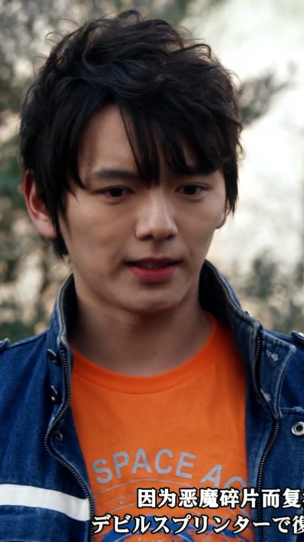 泽塔奥特曼小陆并不知道自己此刻被坏人盯上了