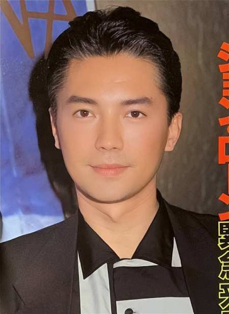 亚洲第一美男尊龙,认古树做祖父母,败给张国荣遗憾终身5-度小视