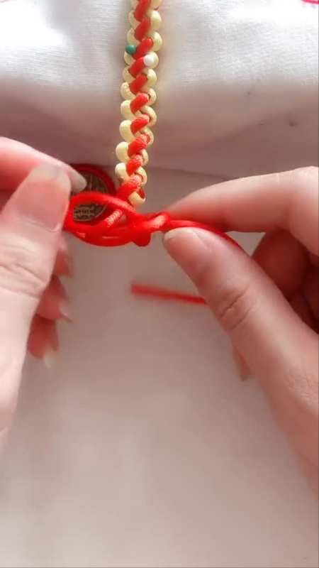 锁结手链收尾用的纽扣结5号线编织-度小视