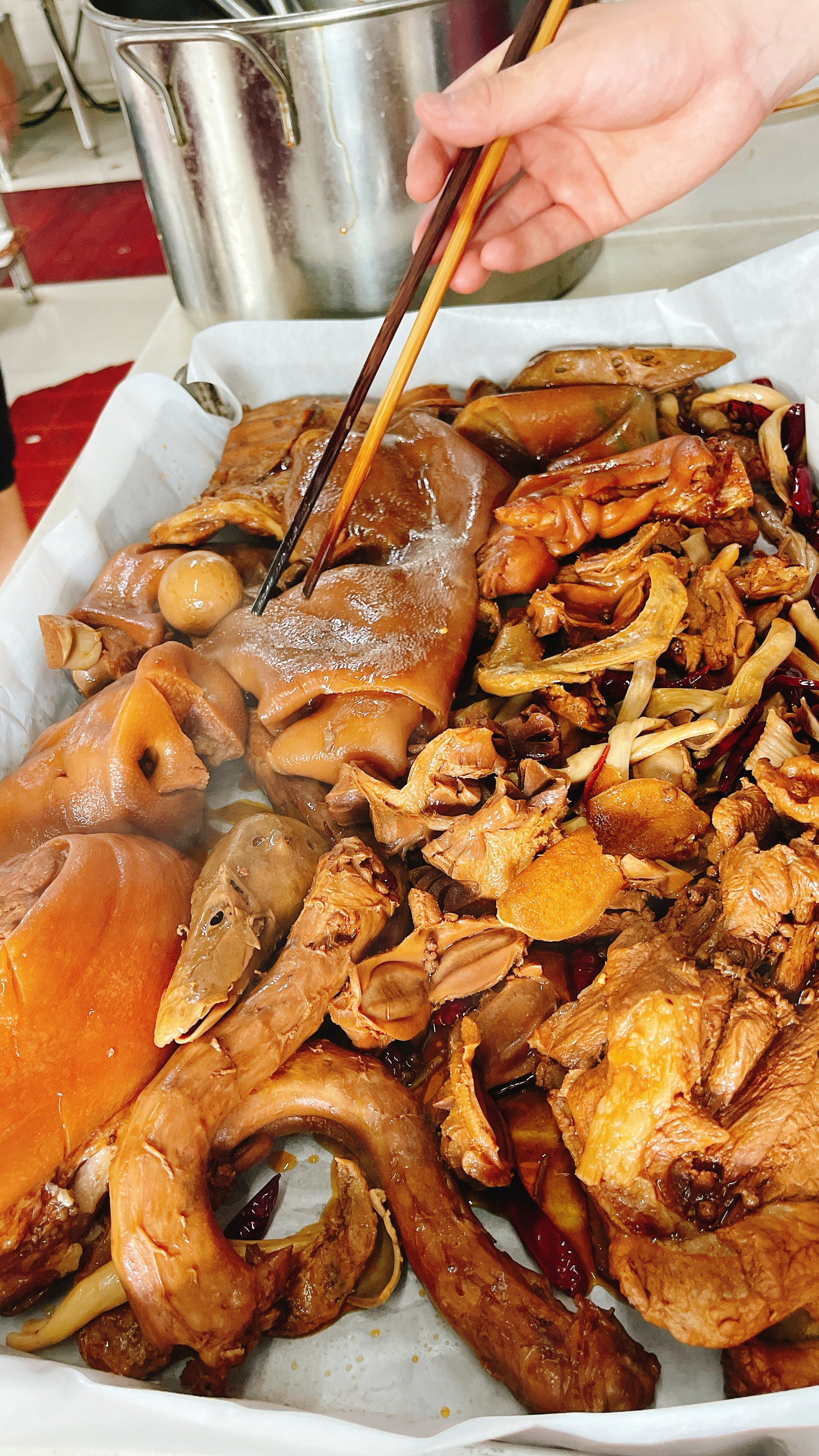 卤侠派现卤现捞这个夏天的真流量