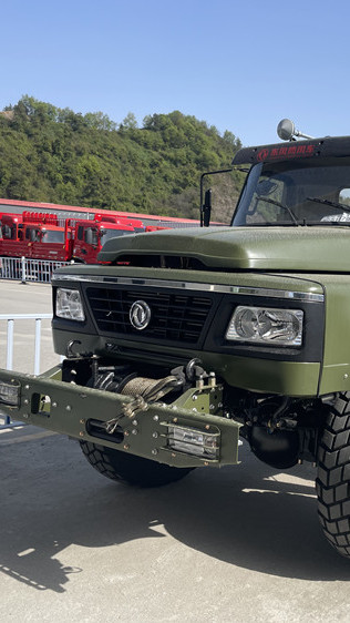 尖头6x6越野卡车 长头6驱运输che