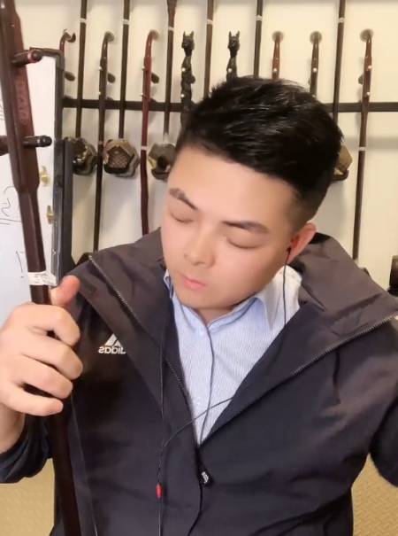听说铁窗泪这首歌最配的乐器就是二胡