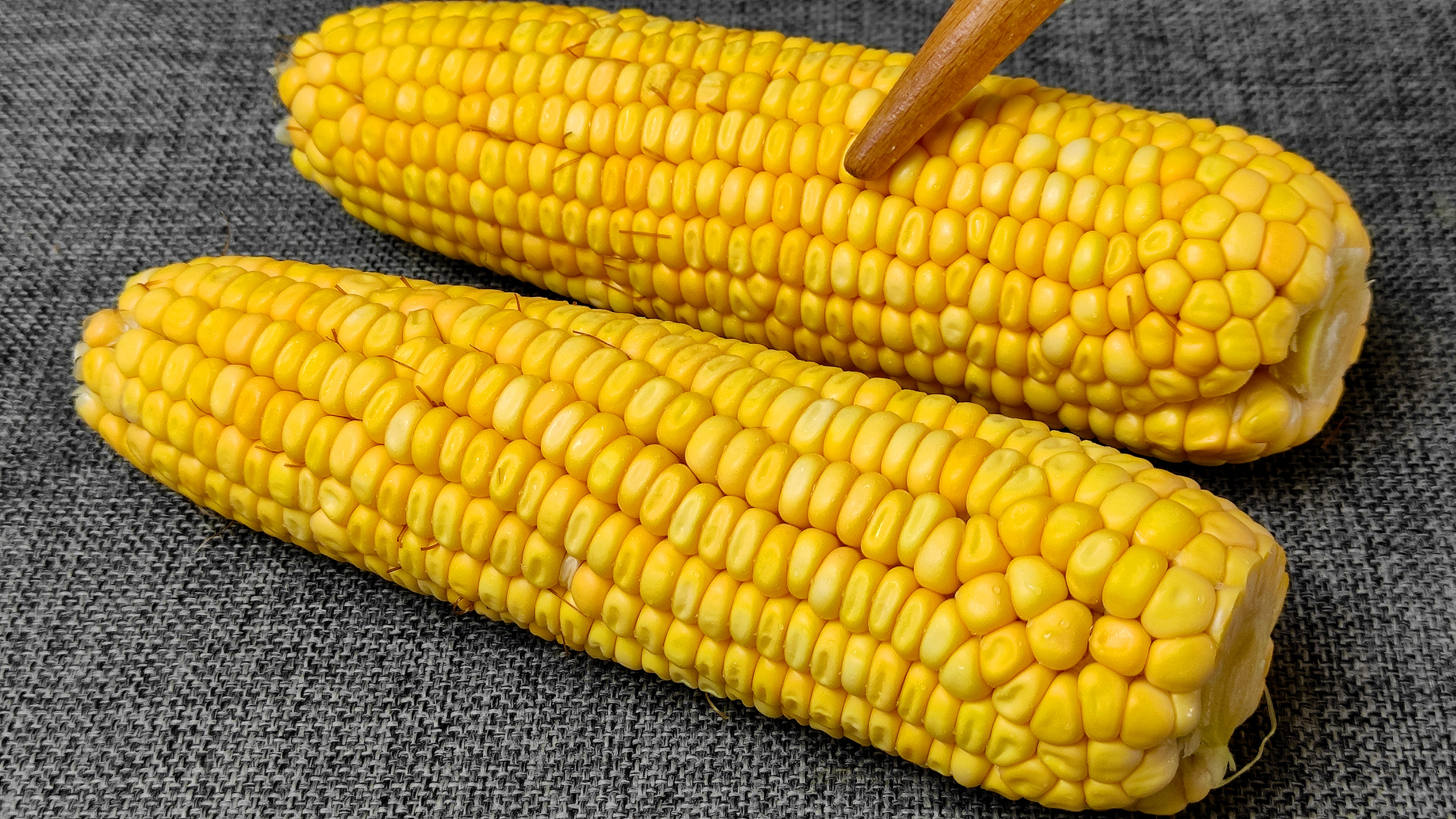 鲜玉米别煮着吃了,教你创意新吃法,家人三天两头点名要,超好吃