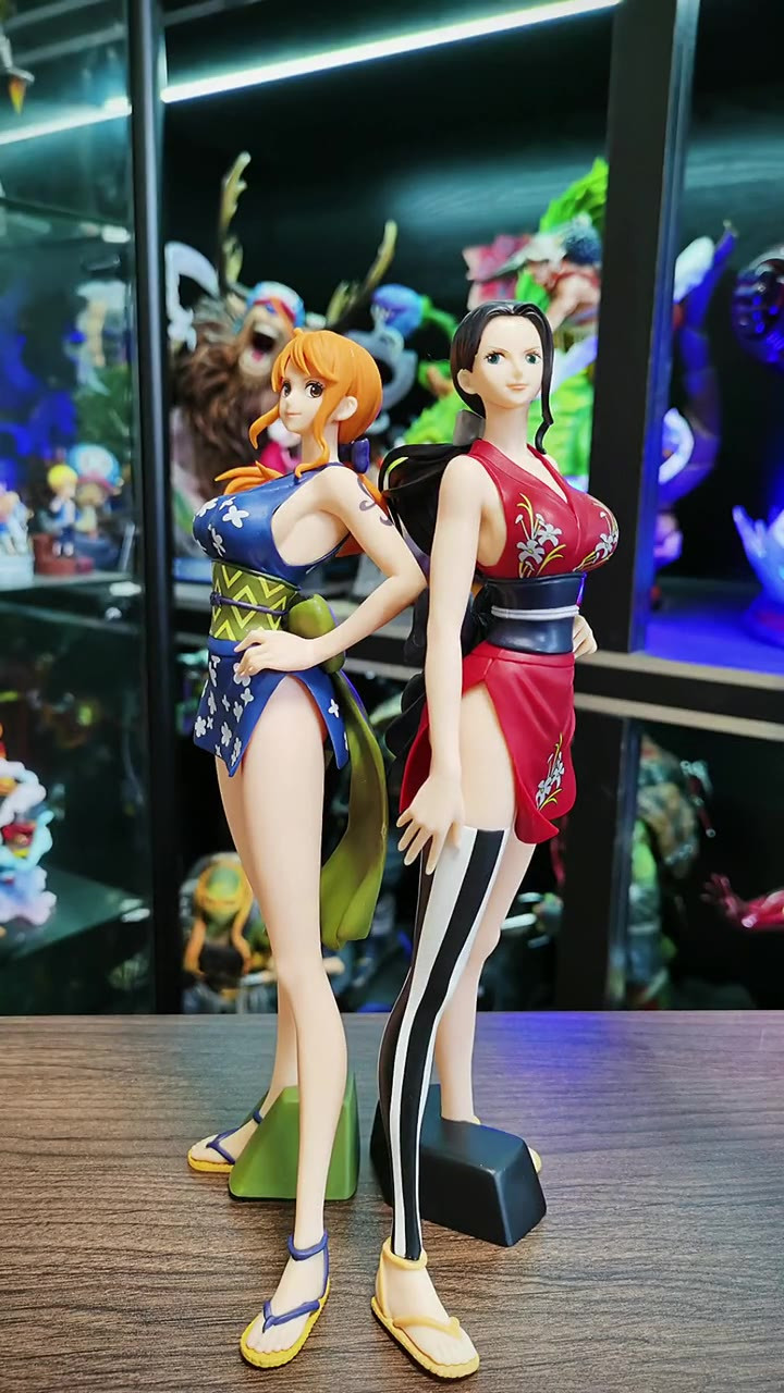 和之国大长腿罗宾手办分享