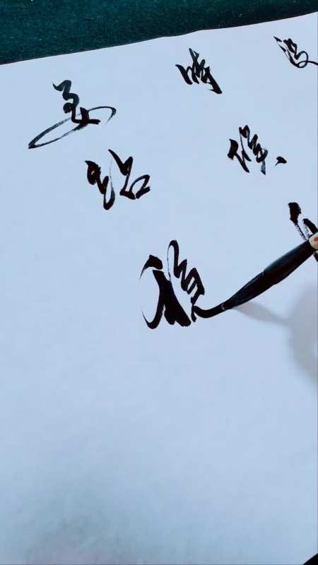 小事要忍,大事要狠,没人扶的时候自己要站稳-度小视