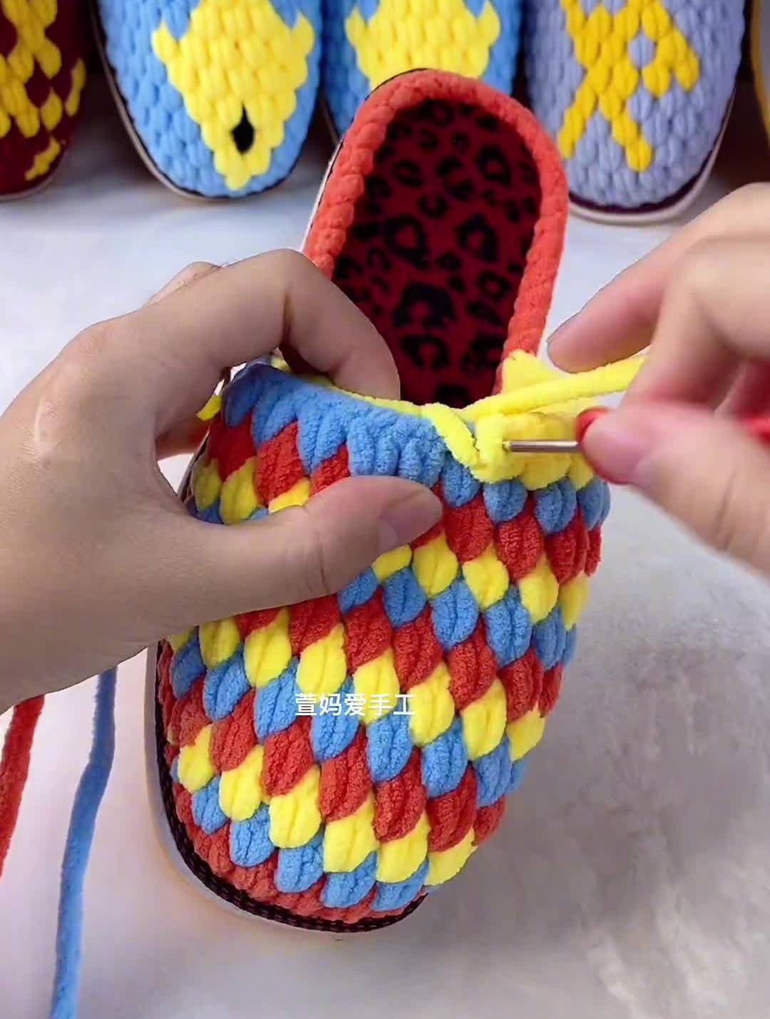 纯手工编织拖鞋冰条线拖鞋居家拖鞋姐妹们,三色渐变转换-度小视