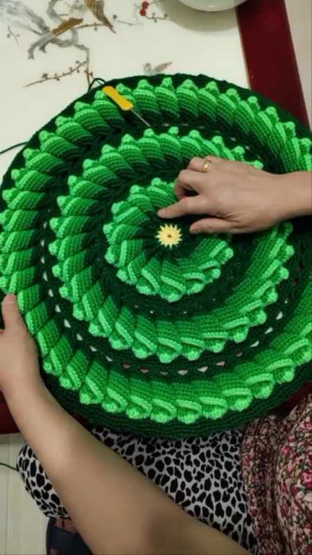 莲花抱枕45个花瓣的钩法教程十六正面儿的钩法全部交给姐妹们了-度小