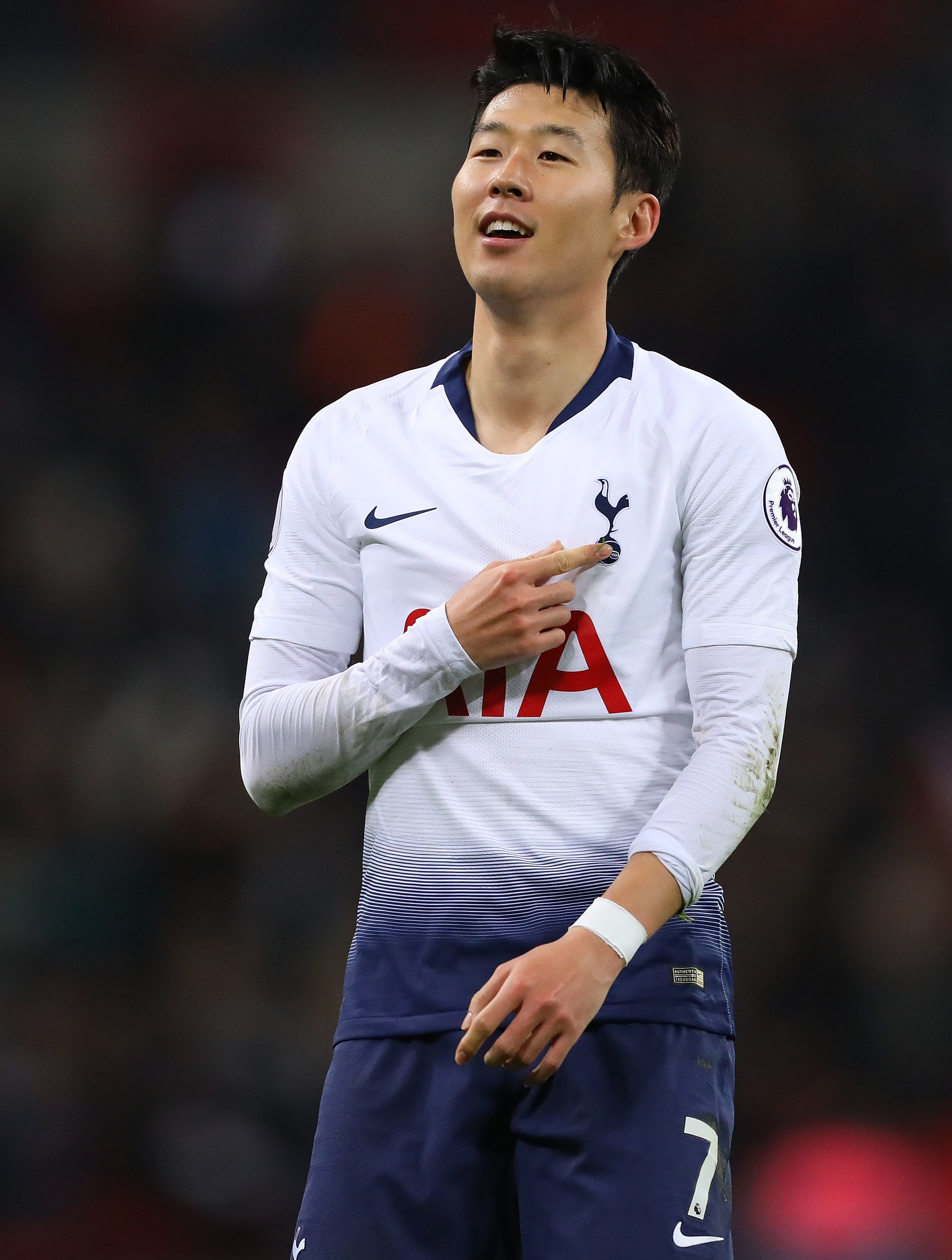 亚洲天王孙兴慜逆足射门能力到底多强,父亲孙雄正揭秘训练方法2-度小