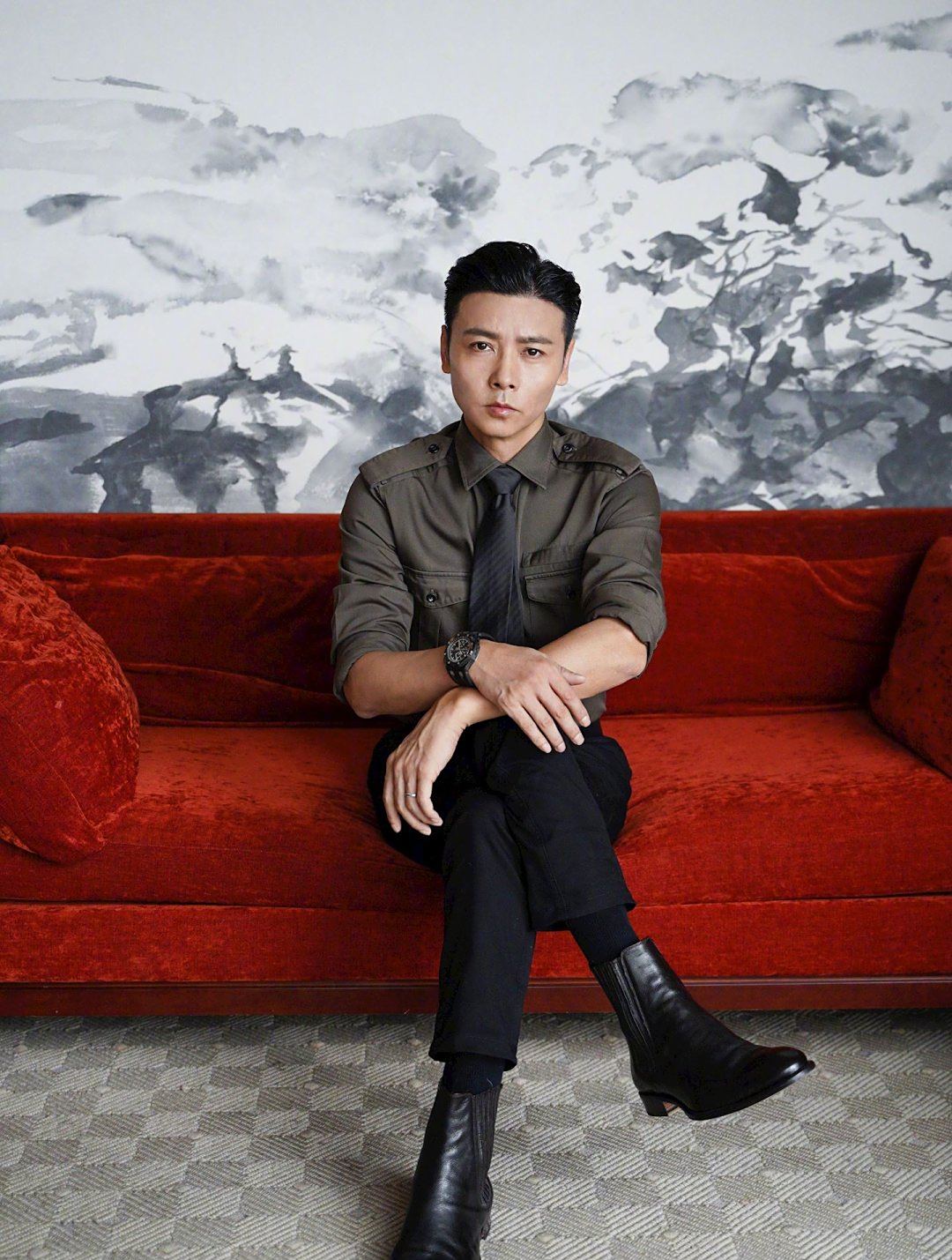 张晋为他做配,被蔡少芬猛追,花光260万积蓄的于波,如今怎样了2