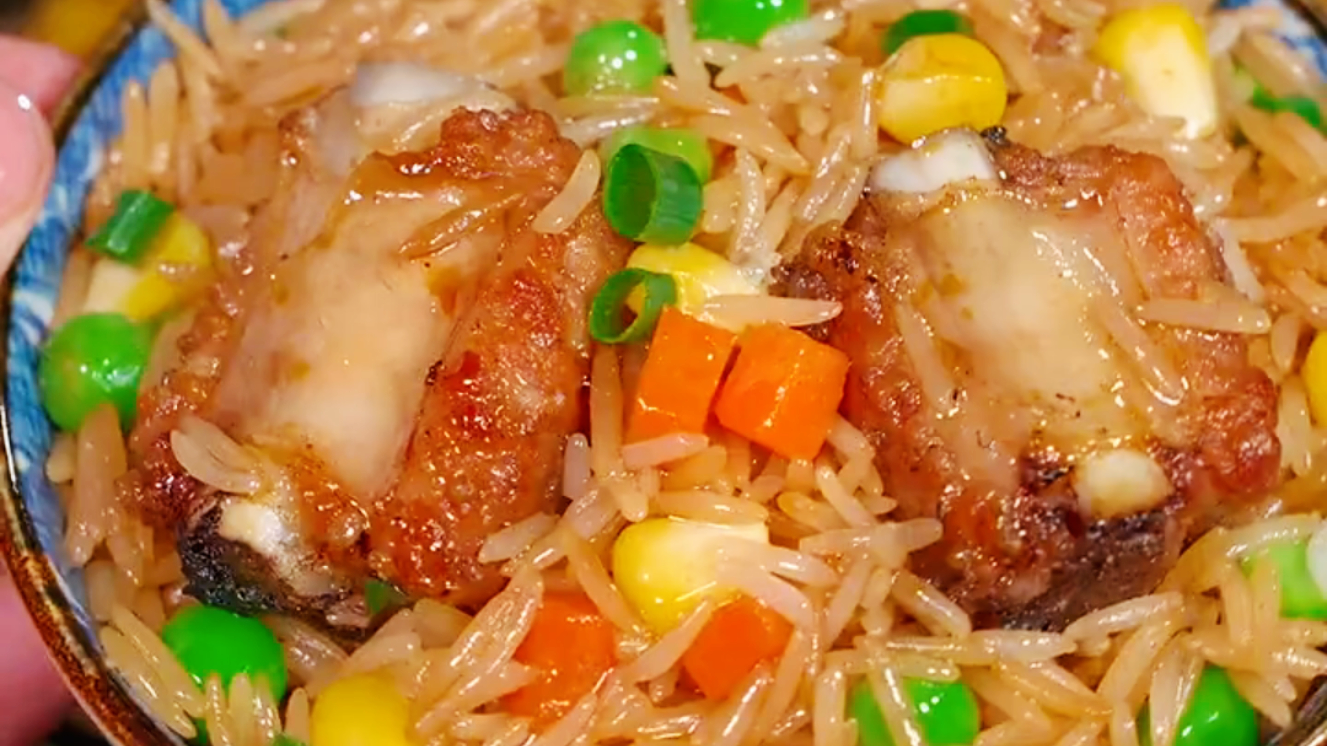 排骨焖饭简单又好吃的做法,有肉有菜有饭,香喷喷太好吃了!