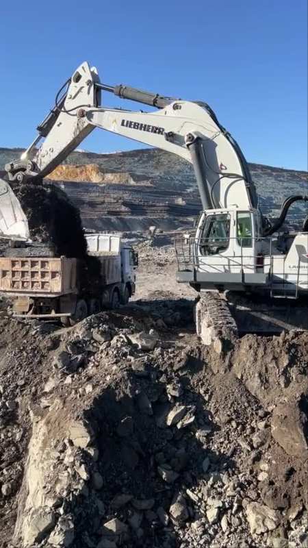 利勃海尔984挖挖机视频大全挖掘机视频集锦工程机械然果-度小视