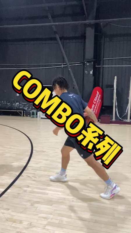 我看你骨骼惊奇张子昊 不穿我衣服可惜了-度小视