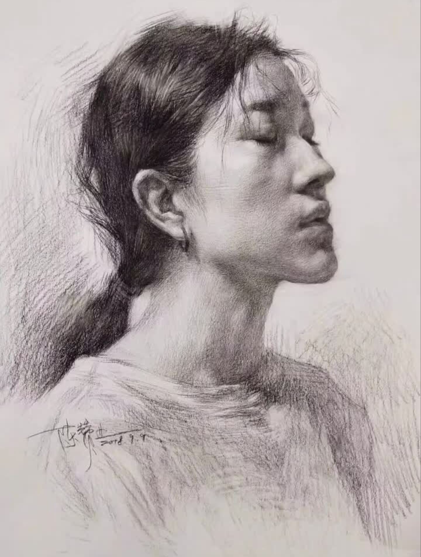 1507.优秀素描头像赏析美术生来自陈赞业老师画作-度小视