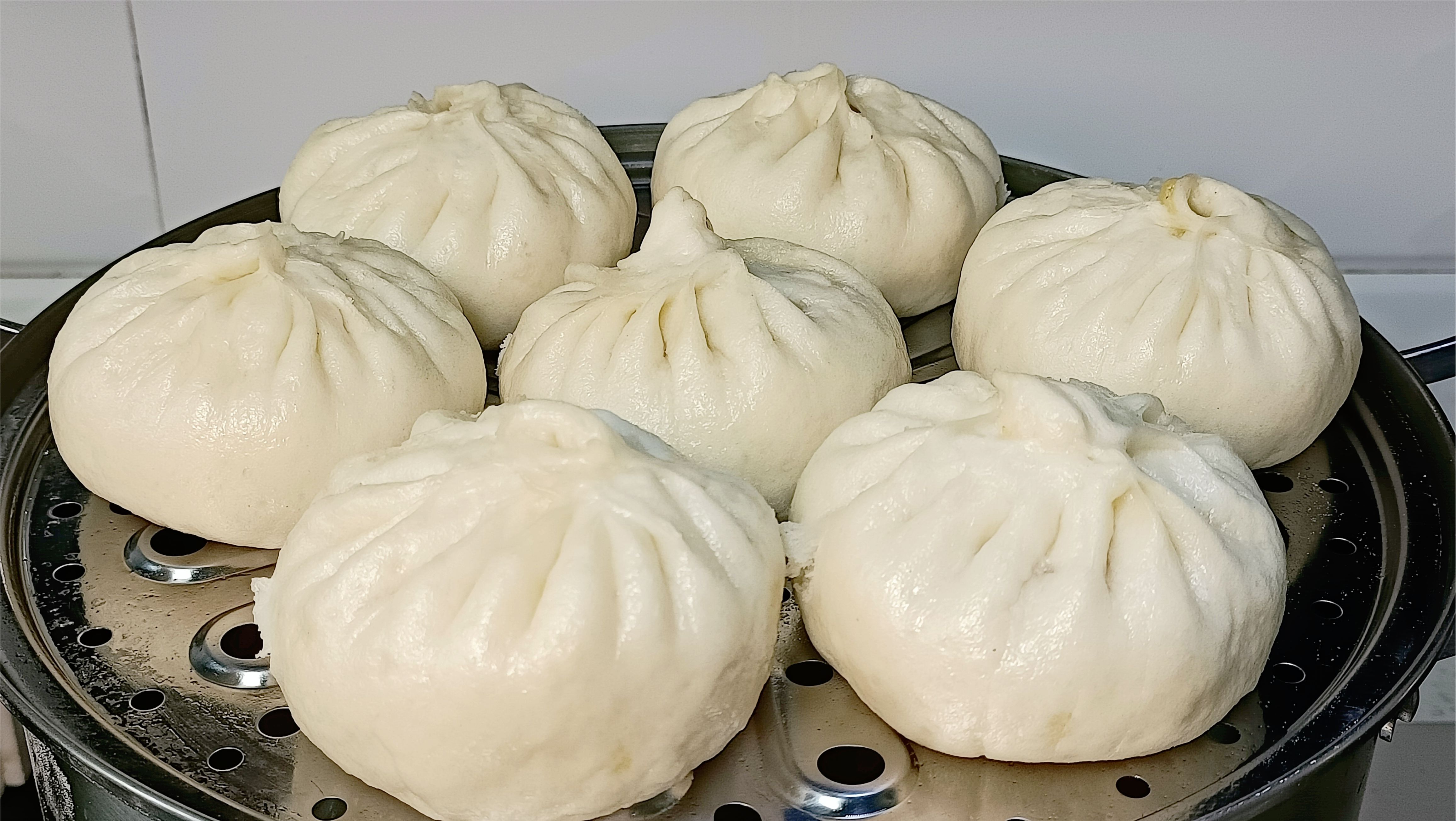 蒸包子提前发面是大错！教你一招，雪白松软不塌陷，新手一次成功