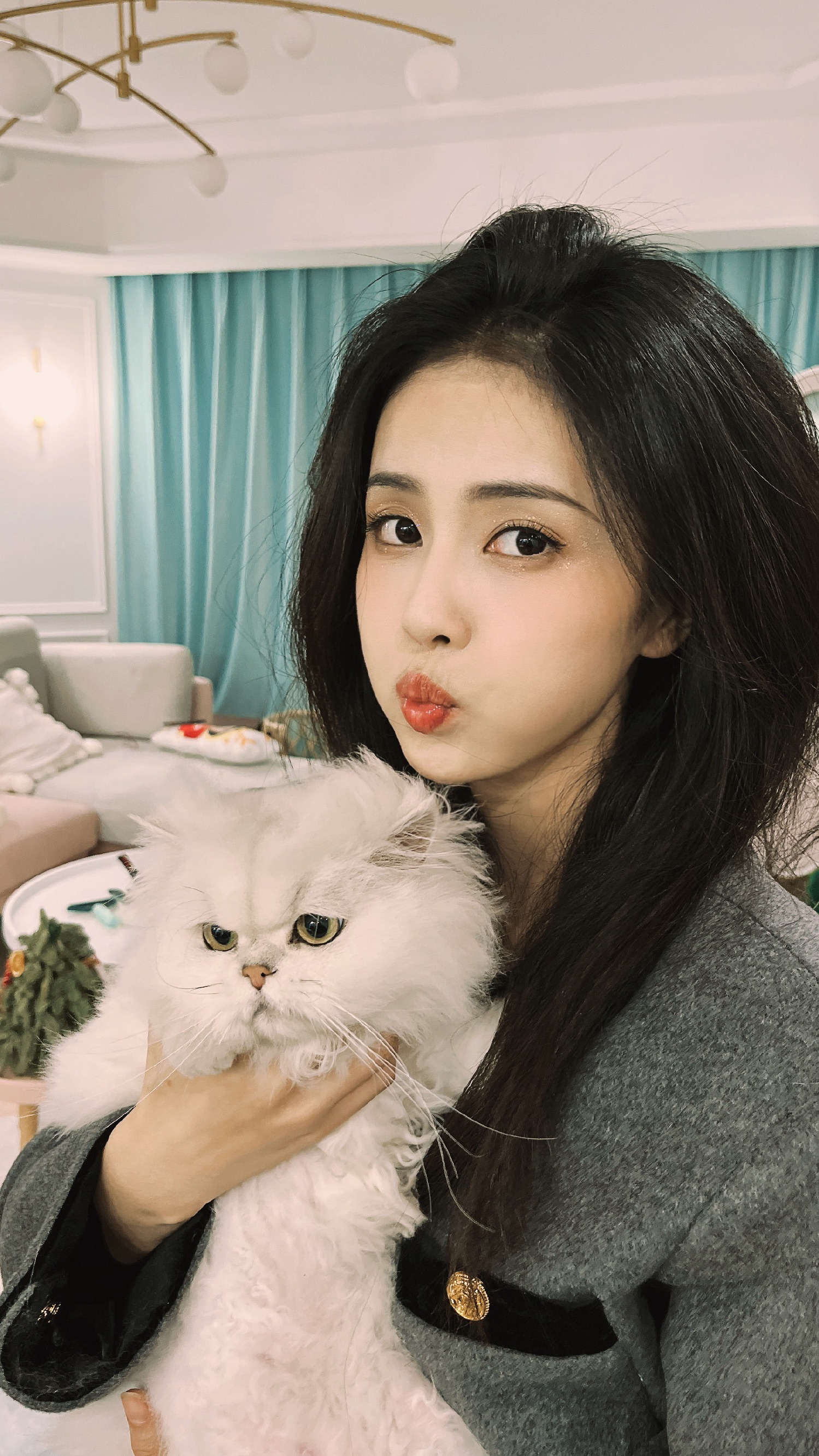 白鹿有多接地气?魔性大笑太真实了!-度小视