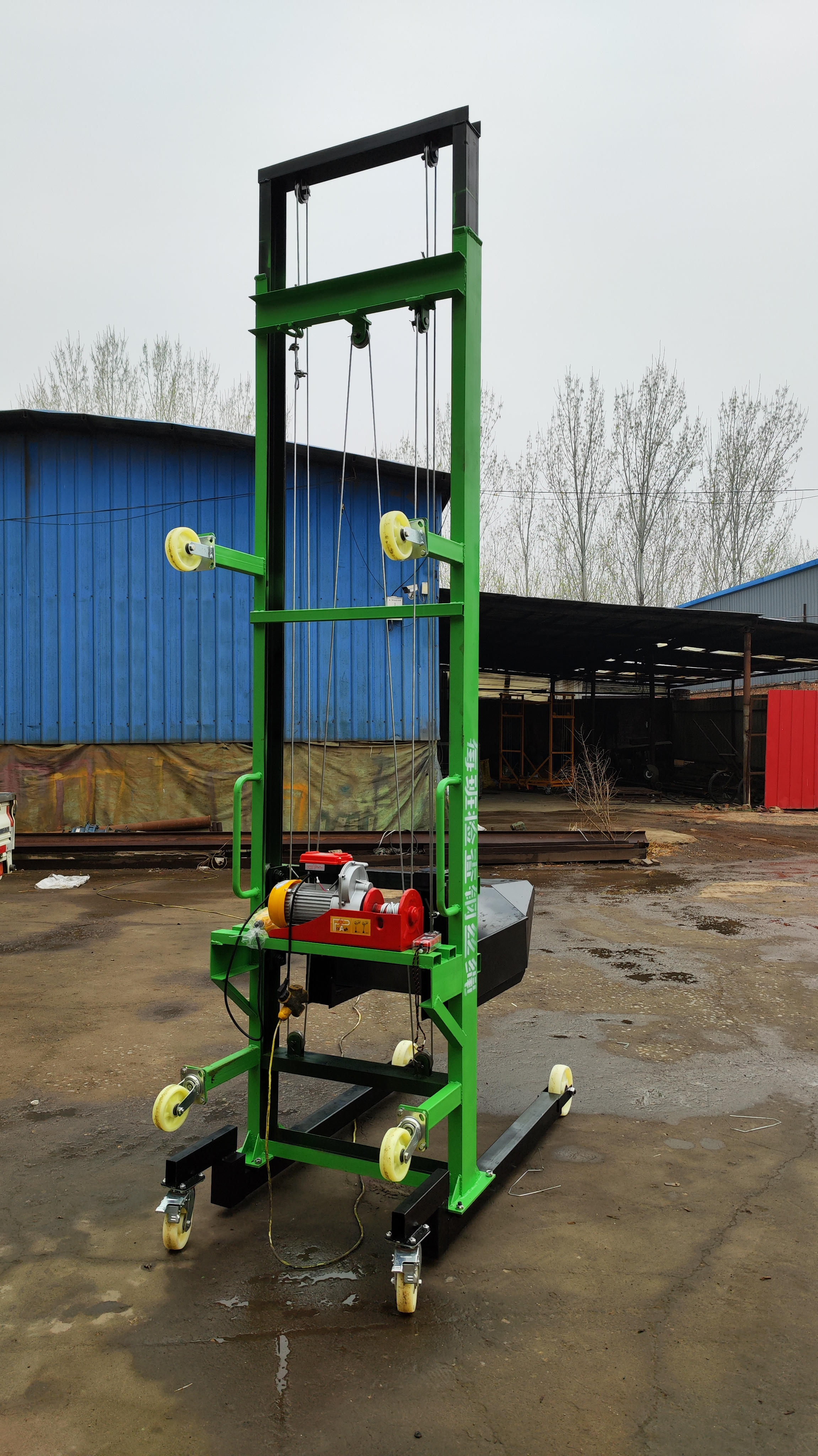 工地用移动式小型升降平台提升机上砖机上料起重机