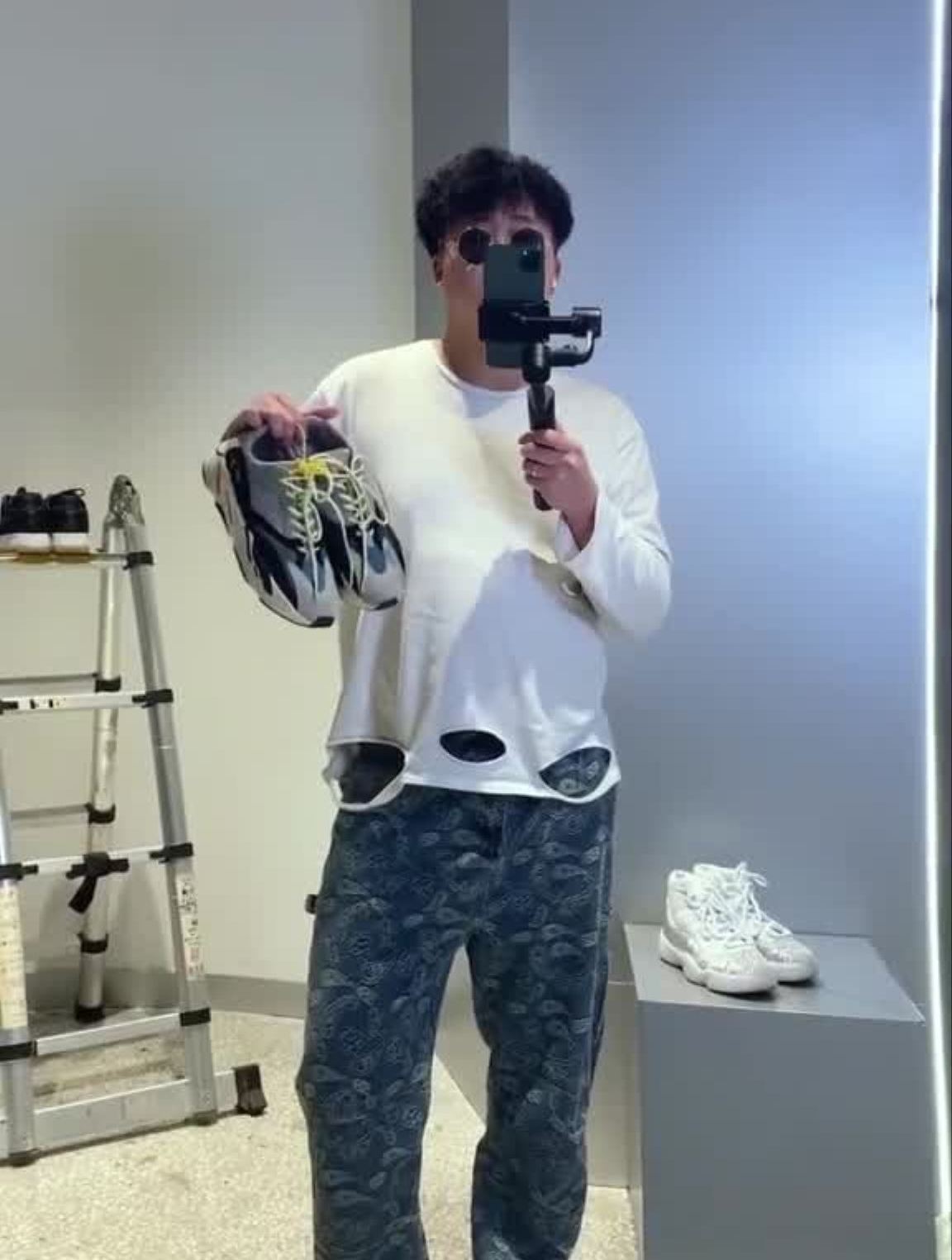 700初代请查收还有我们胖胖的男孩子更能保护好我们国家的女孩-度小视