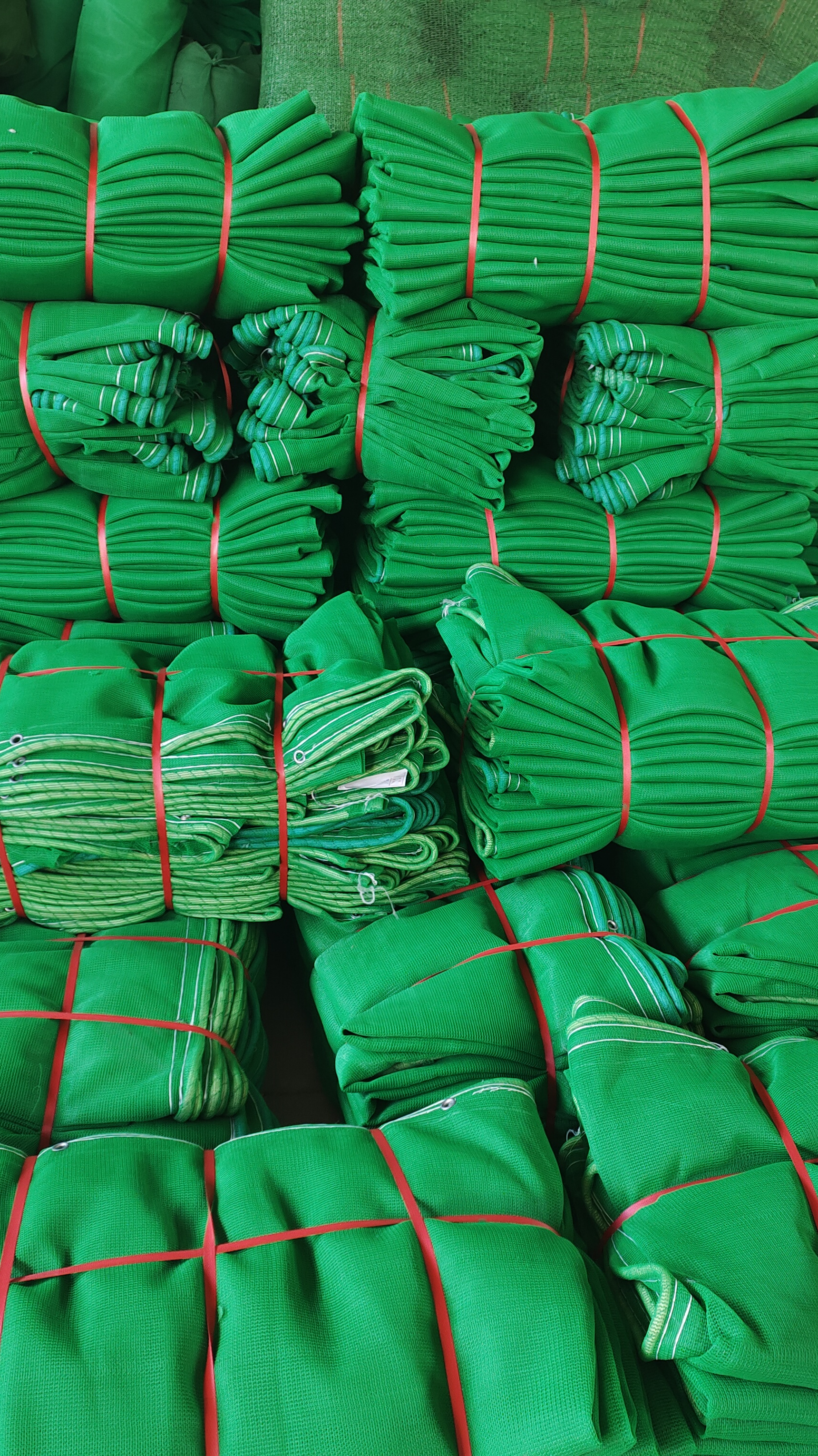 2000片阻燃安全防护网安排发货喽