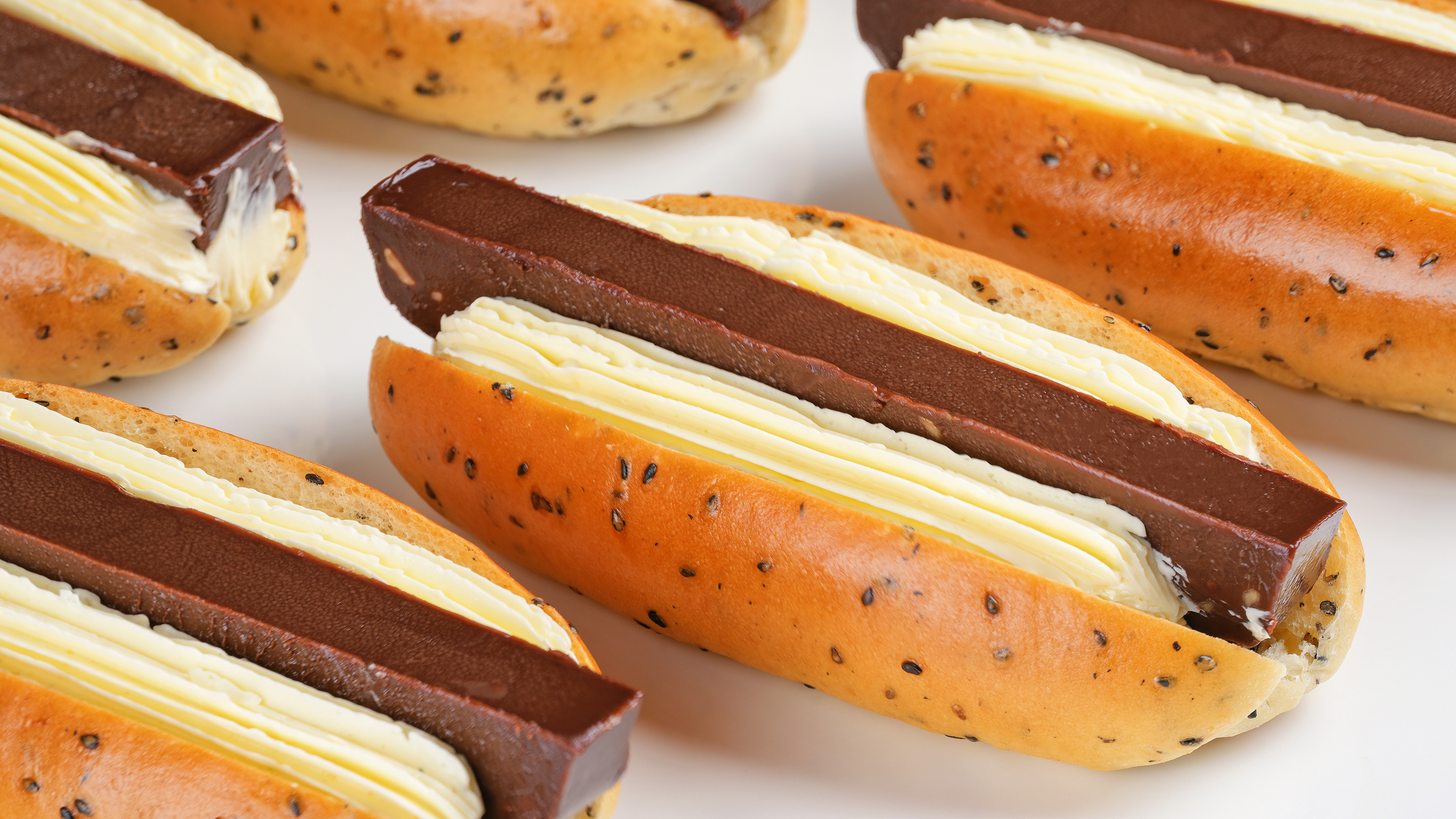 对不起,历时两周我把你们要的网红鸭血面包做出来了!