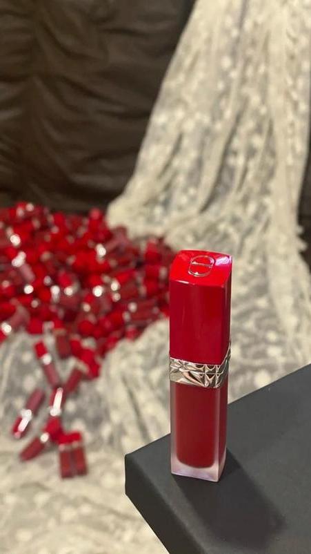 七夕节礼物送女神优选迪奥唇釉999气场强大
