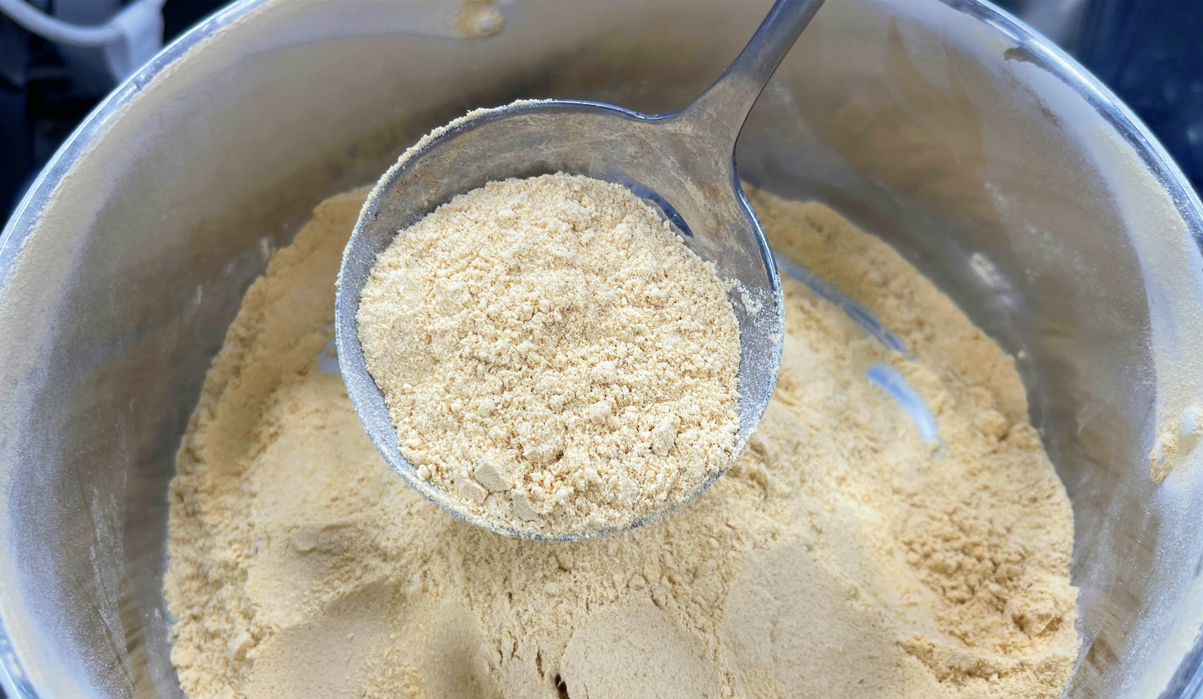 在家怎样制做鸡粉,厨师长教你正确方法,鲜香美味,无任何添加剂