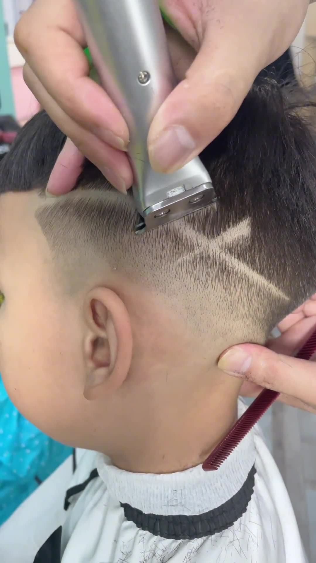 儿童发型侧面简单,小雕刻