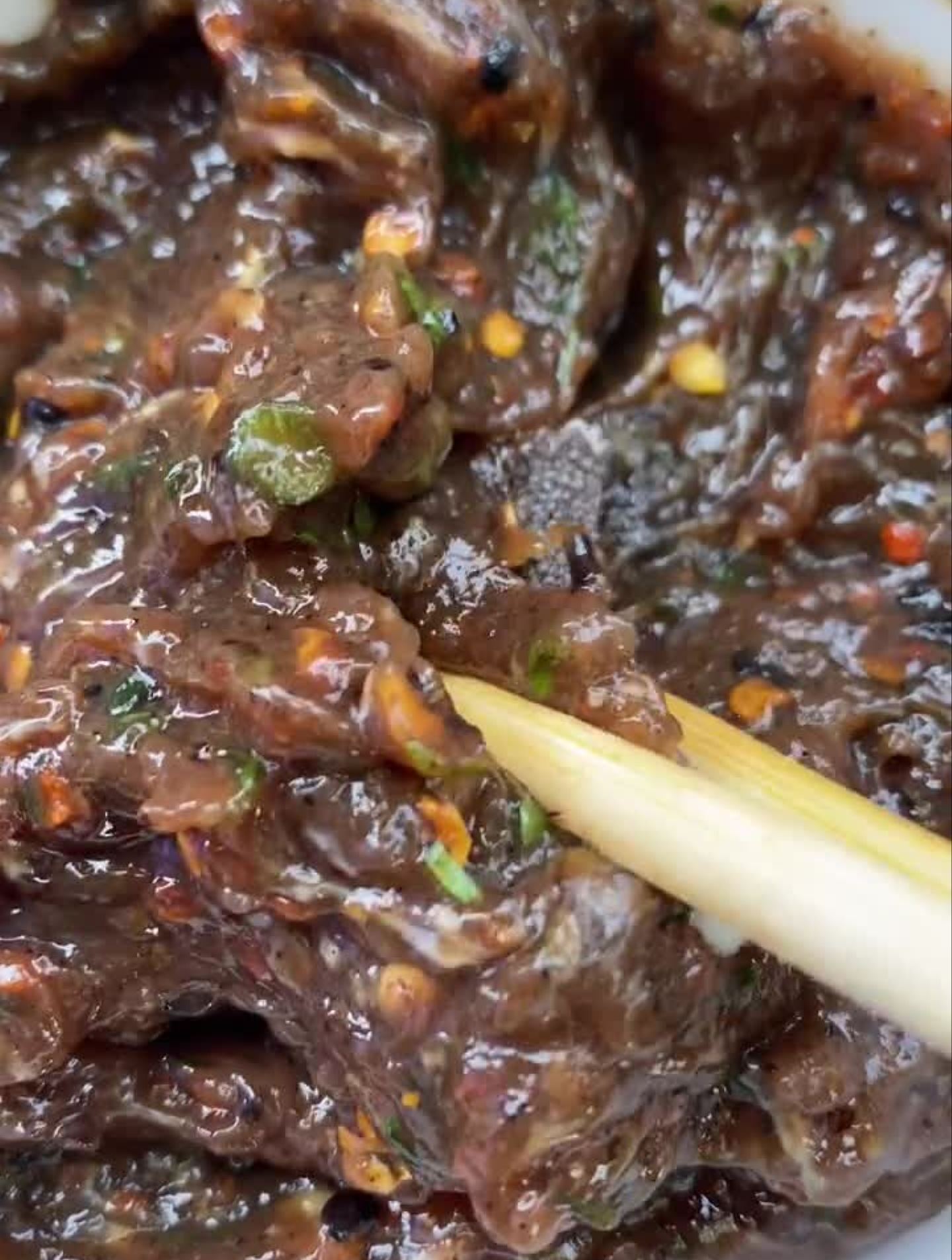 我是傣族傣族特色菜,牛毛肚,牛皮沾牛肉剁生,味道太板扎-度小视