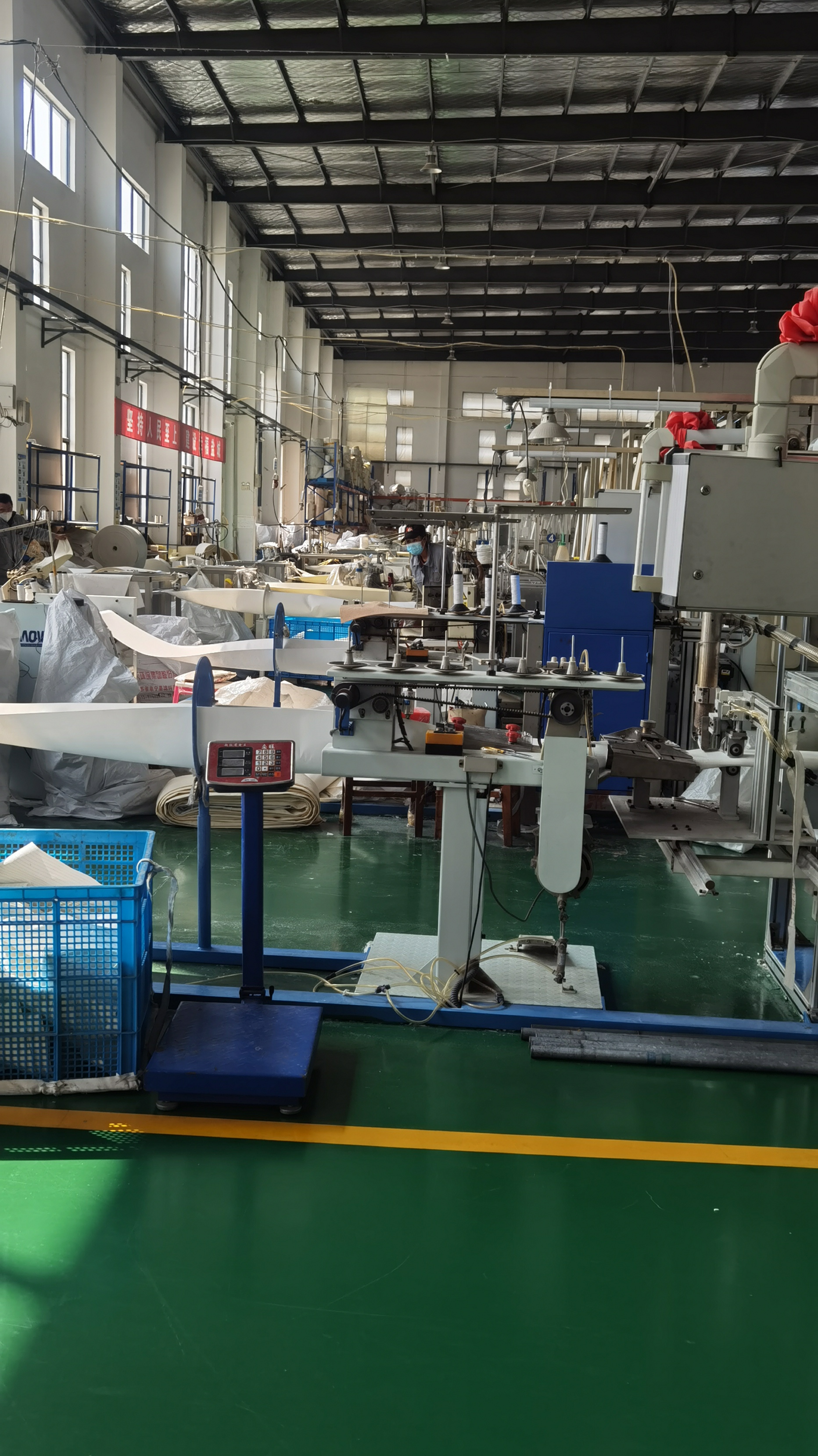 除尘布袋车间生产实景