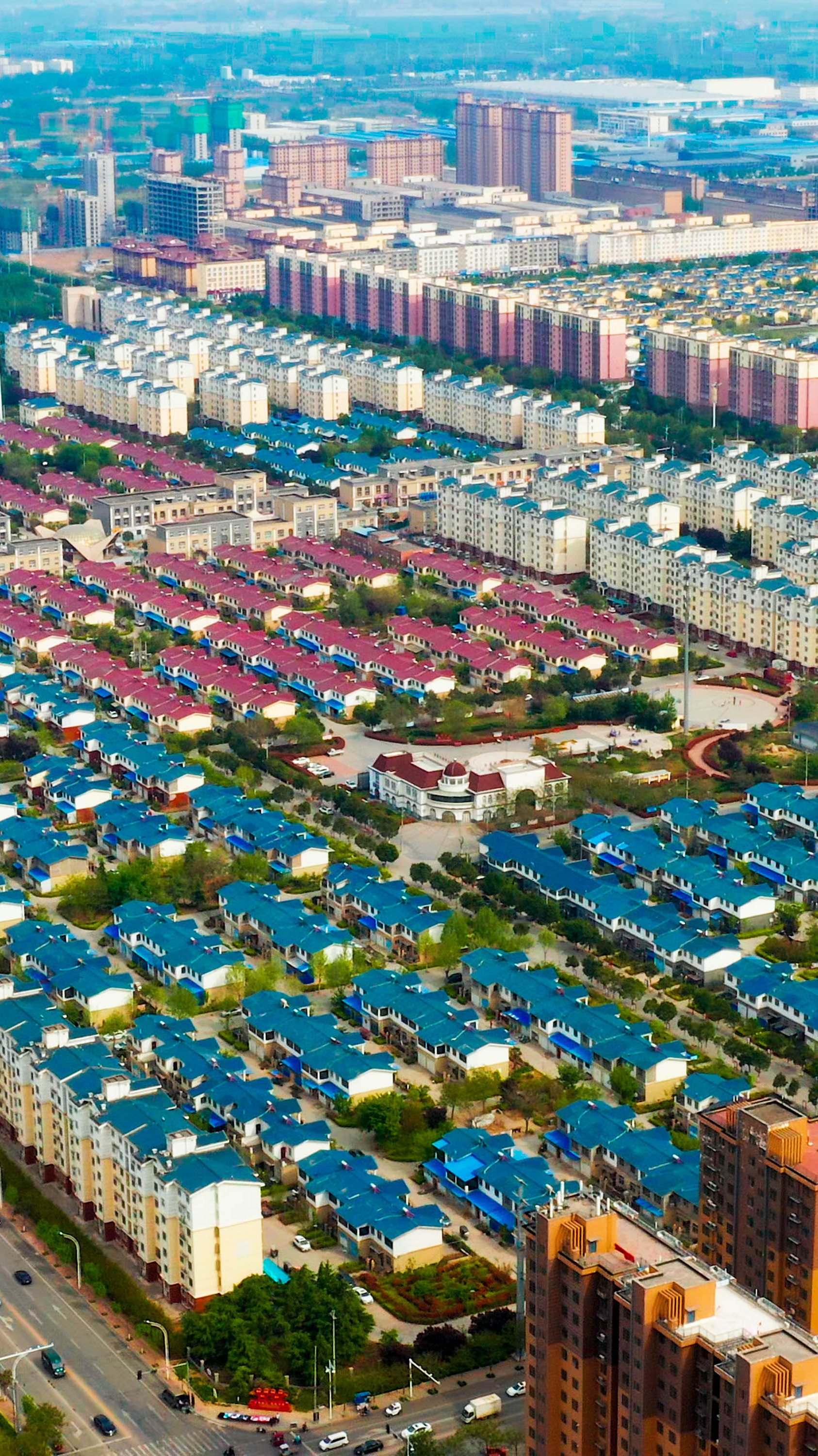 农村最牛别墅村!它是由30多个村庄组成,住6万村民的滑县万人村