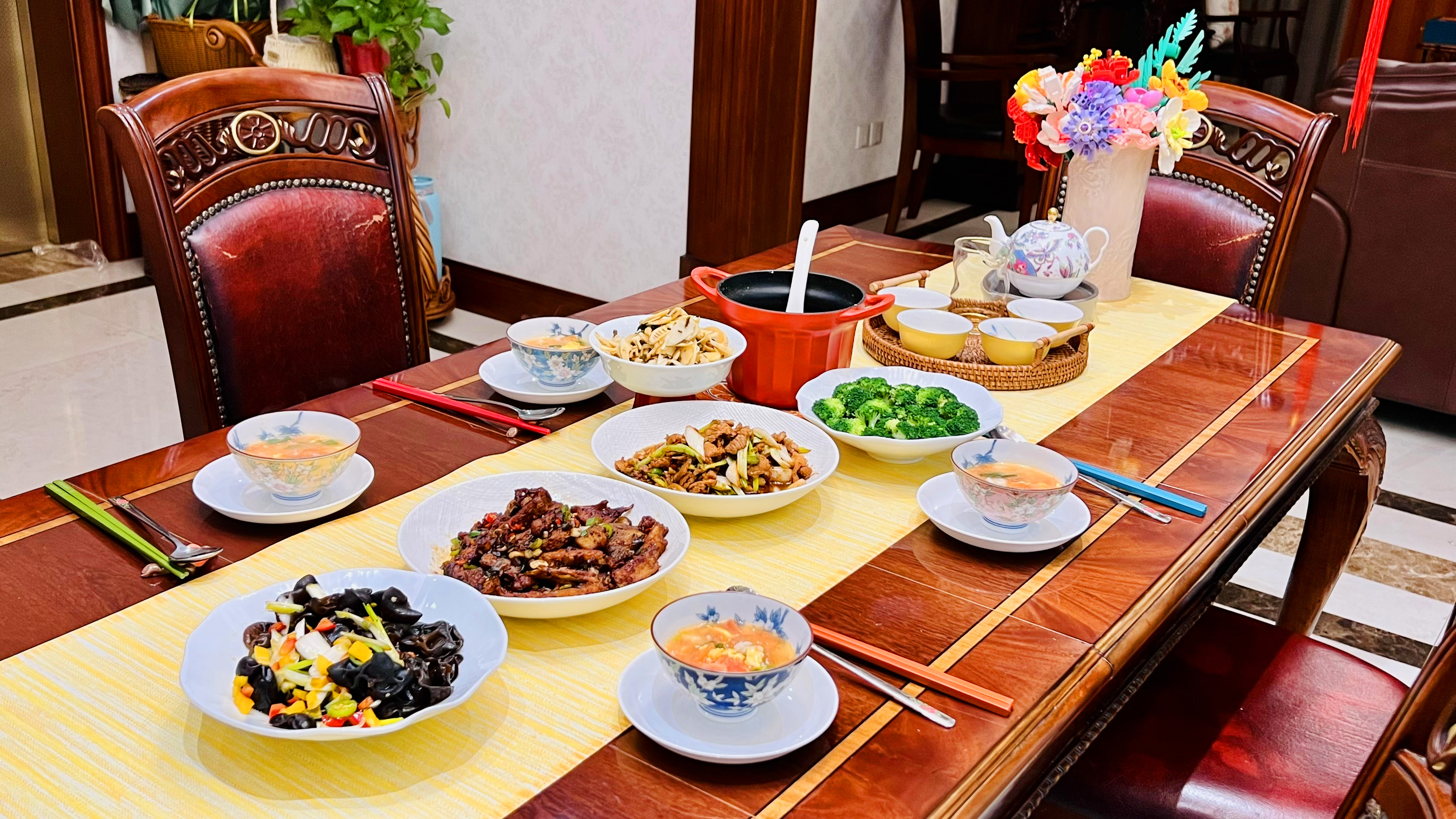 今天在超市买到北京不常有的一种家乡菜 顺便做了5个菜和疙瘩汤