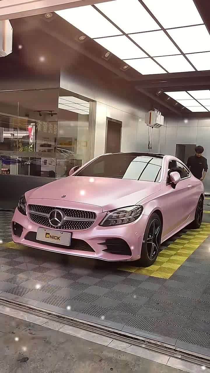 奔驰c260心动电光樱花粉