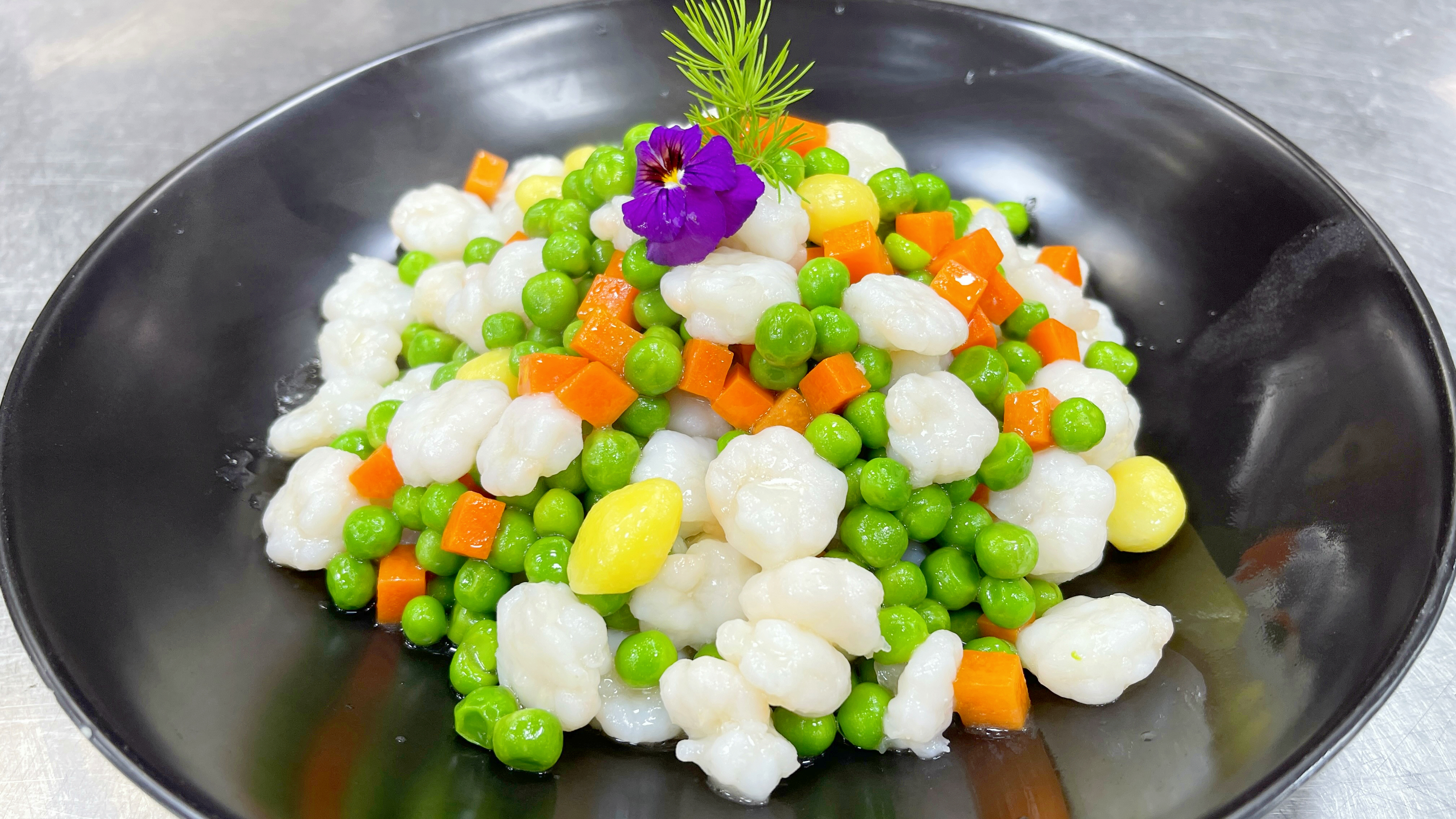 上海十大经典名菜,水晶虾仁,响亮的名字,晶莹剔透,赛如明珠