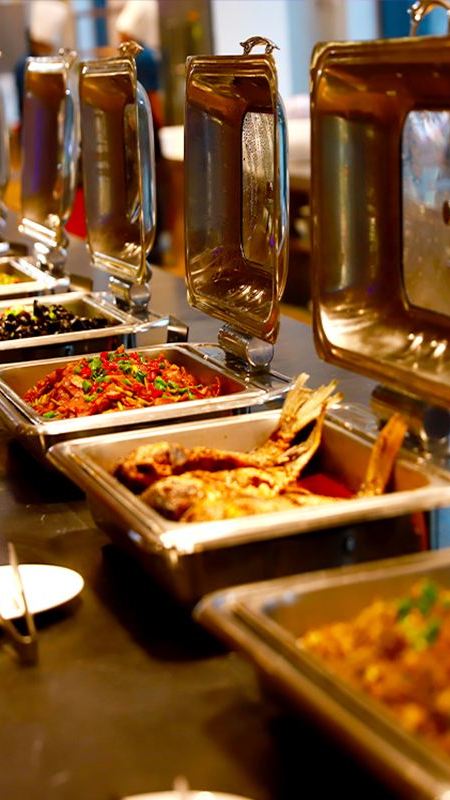 自助餐美味热菜区