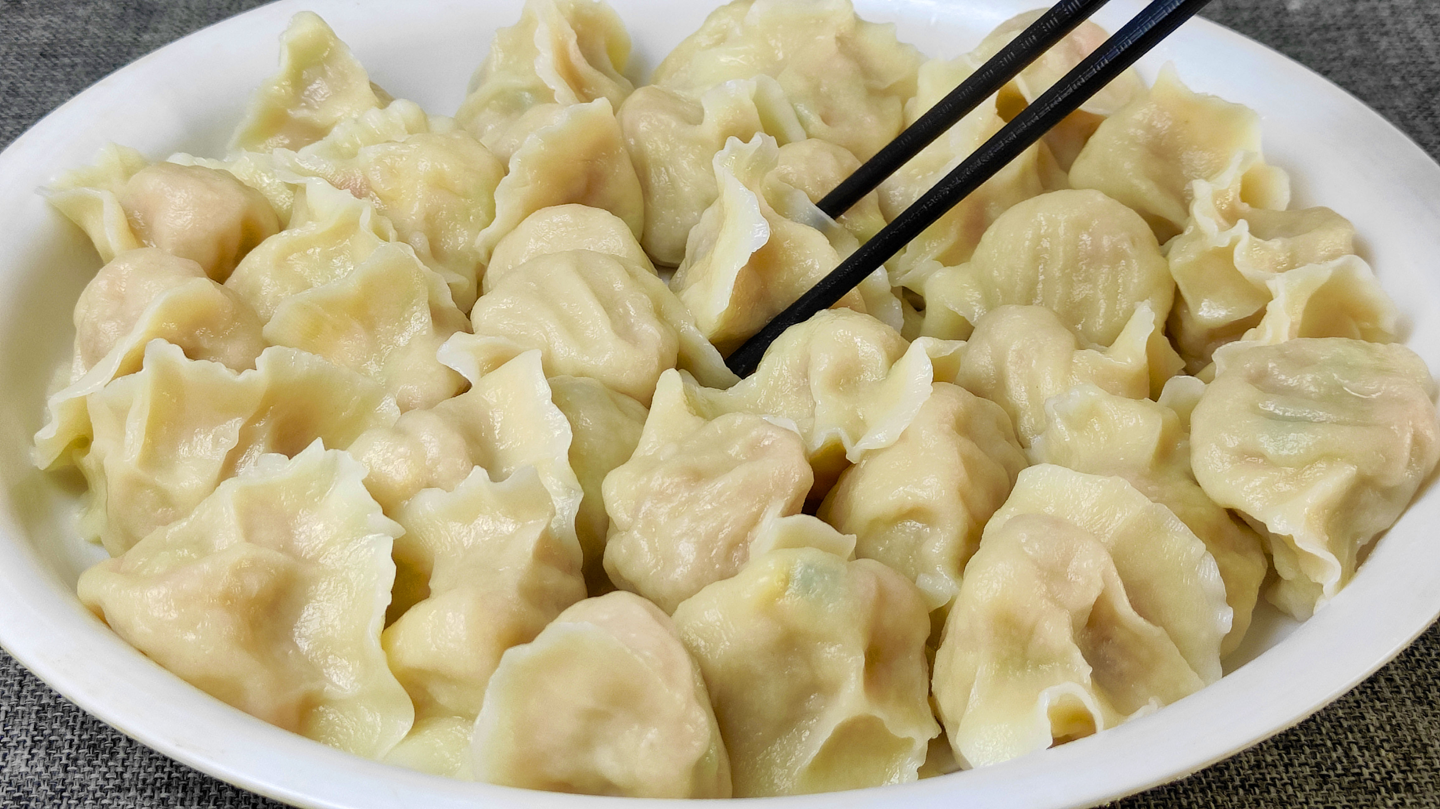 冬瓜不炒着吃了，做成饺子，清淡营养又美味，出锅一口一个太香了