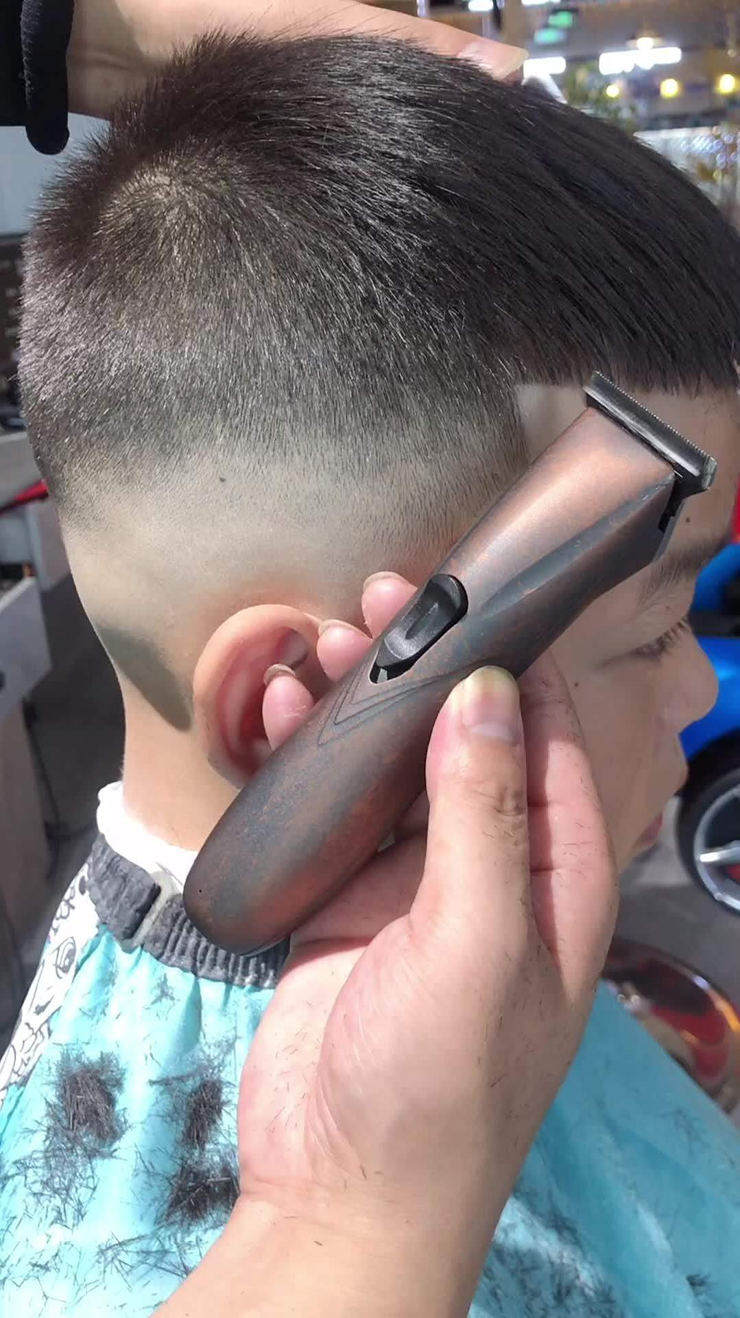 专业儿童理发潮酷男孩支持雕刻剪刻线条-度小视