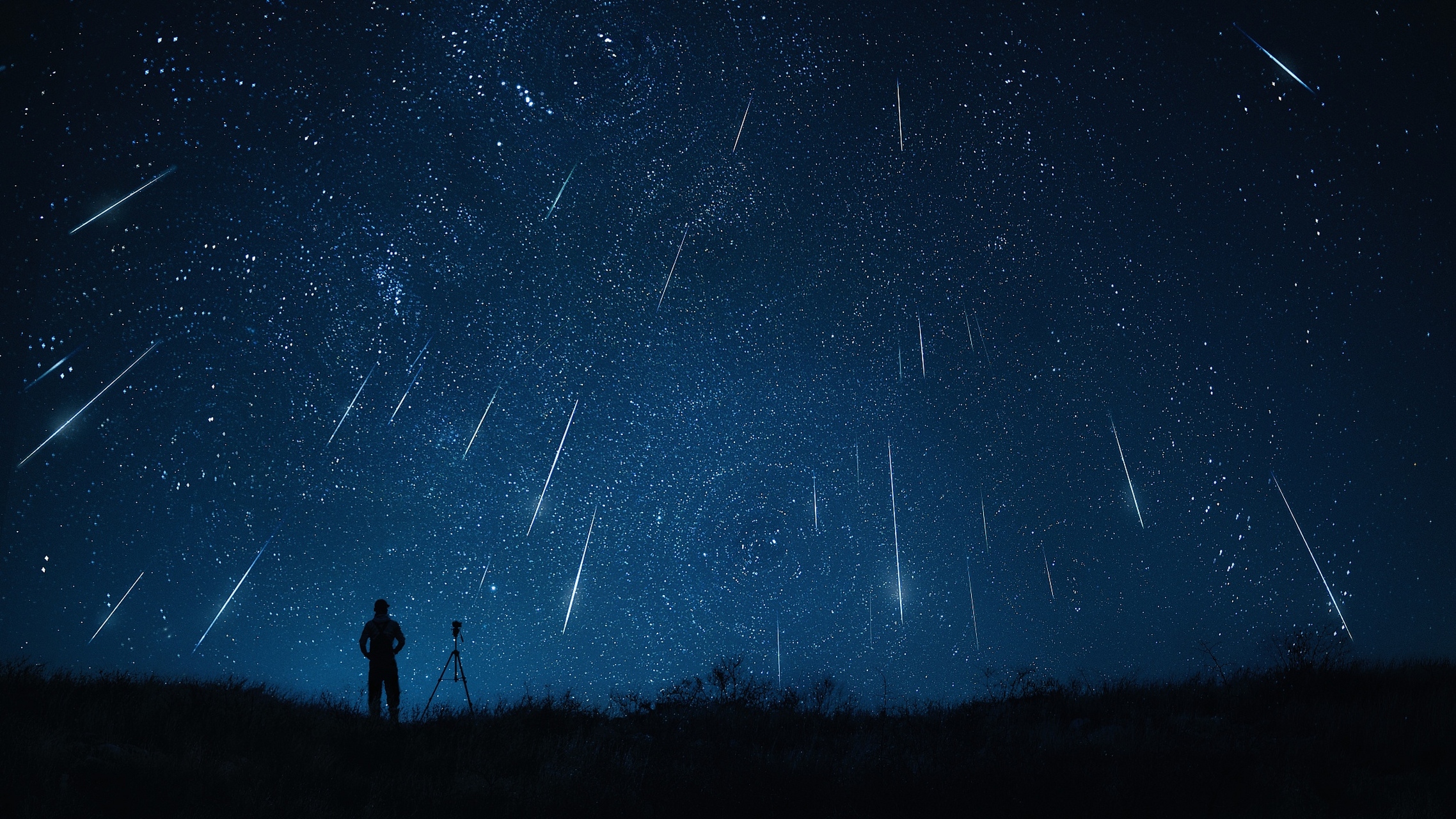 夜晚,我抬头仰望星空,思绪飘然而起,想起小时候听到的金木水火土与