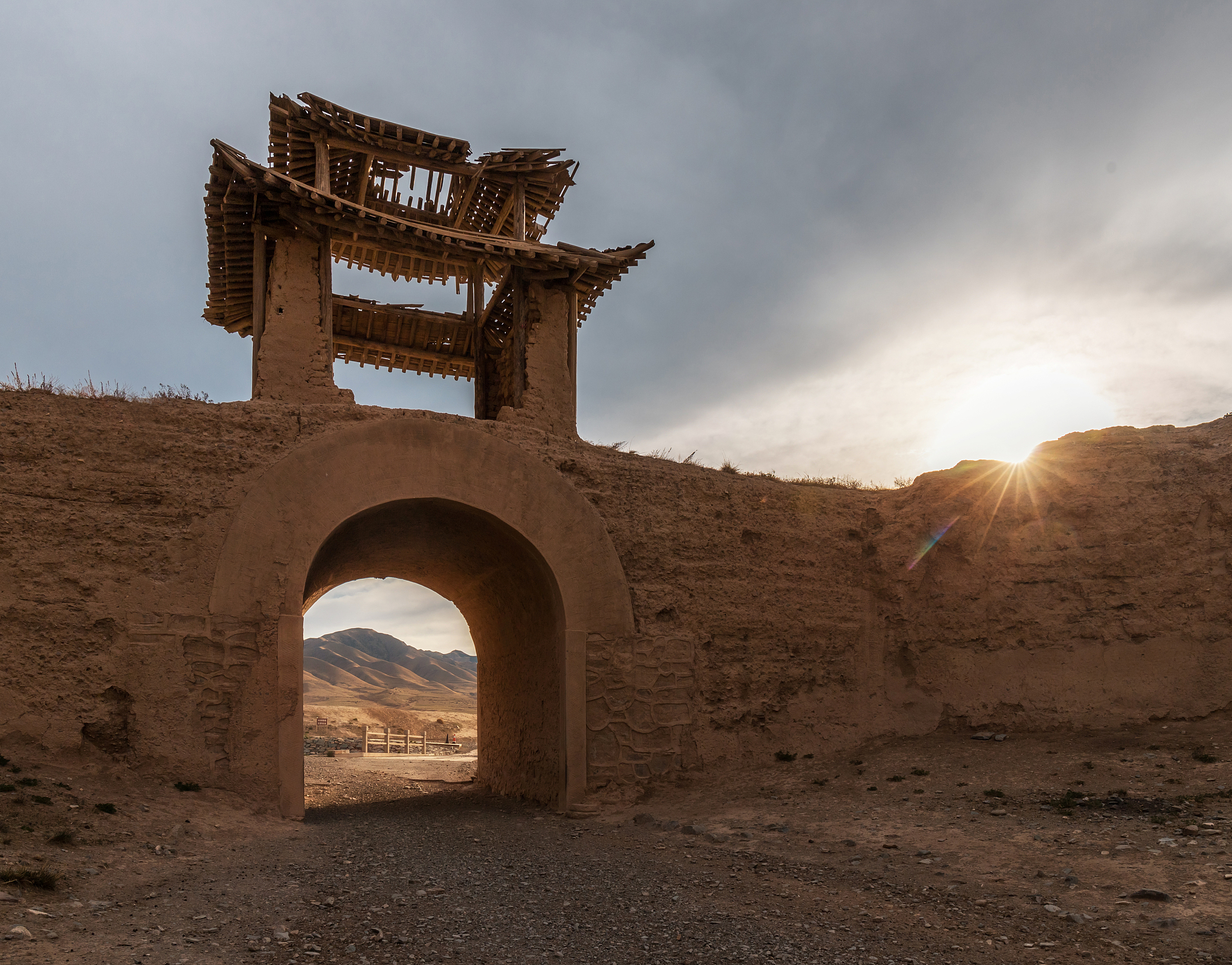 瓜州,这座位于甘肃省酒泉市的千年古镇,蕴藏着丰富的历史文化底蕴