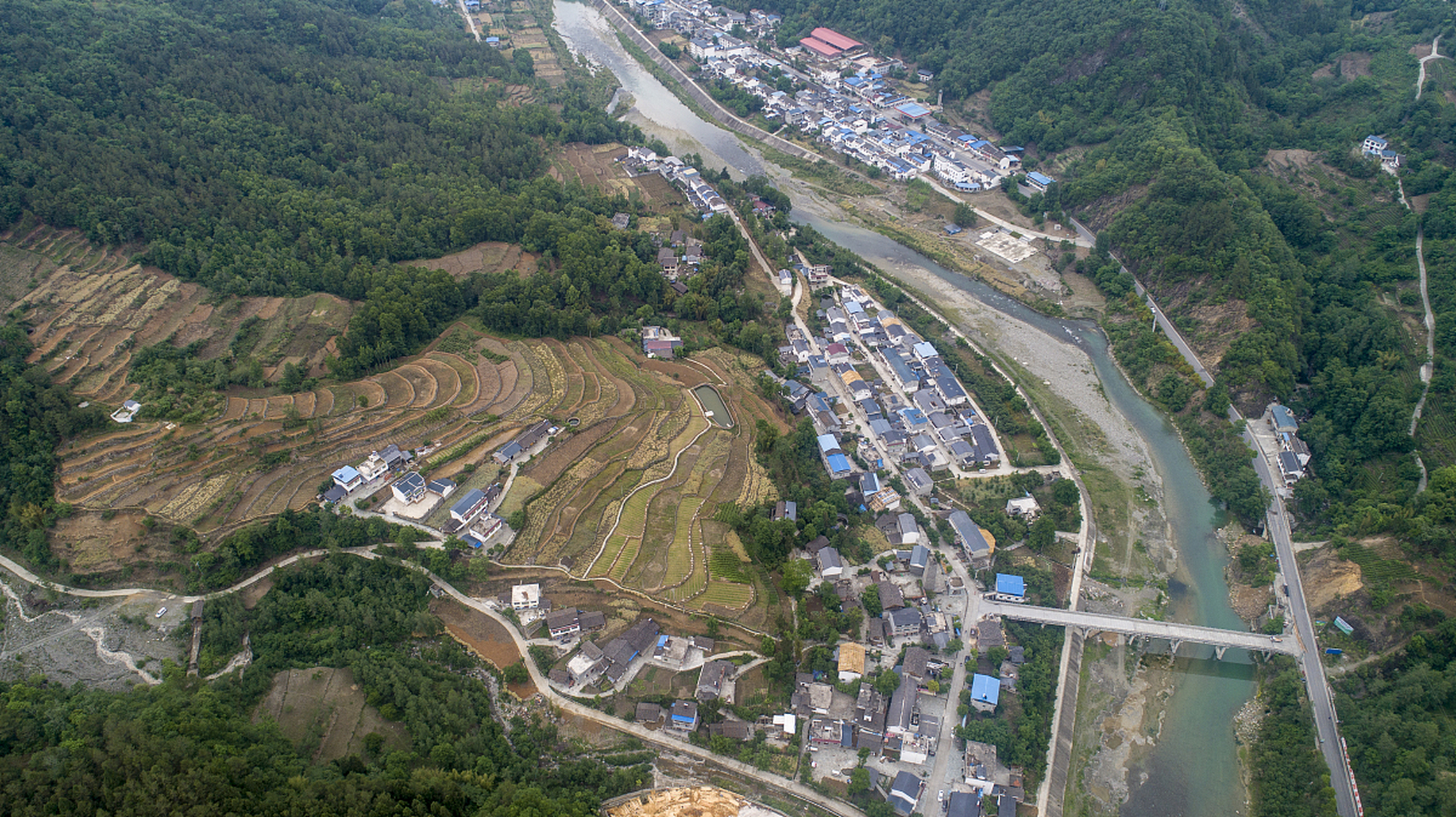 广元月坝镇,位于四川省广元市利州区白朝乡西北部,距离广元主城区54