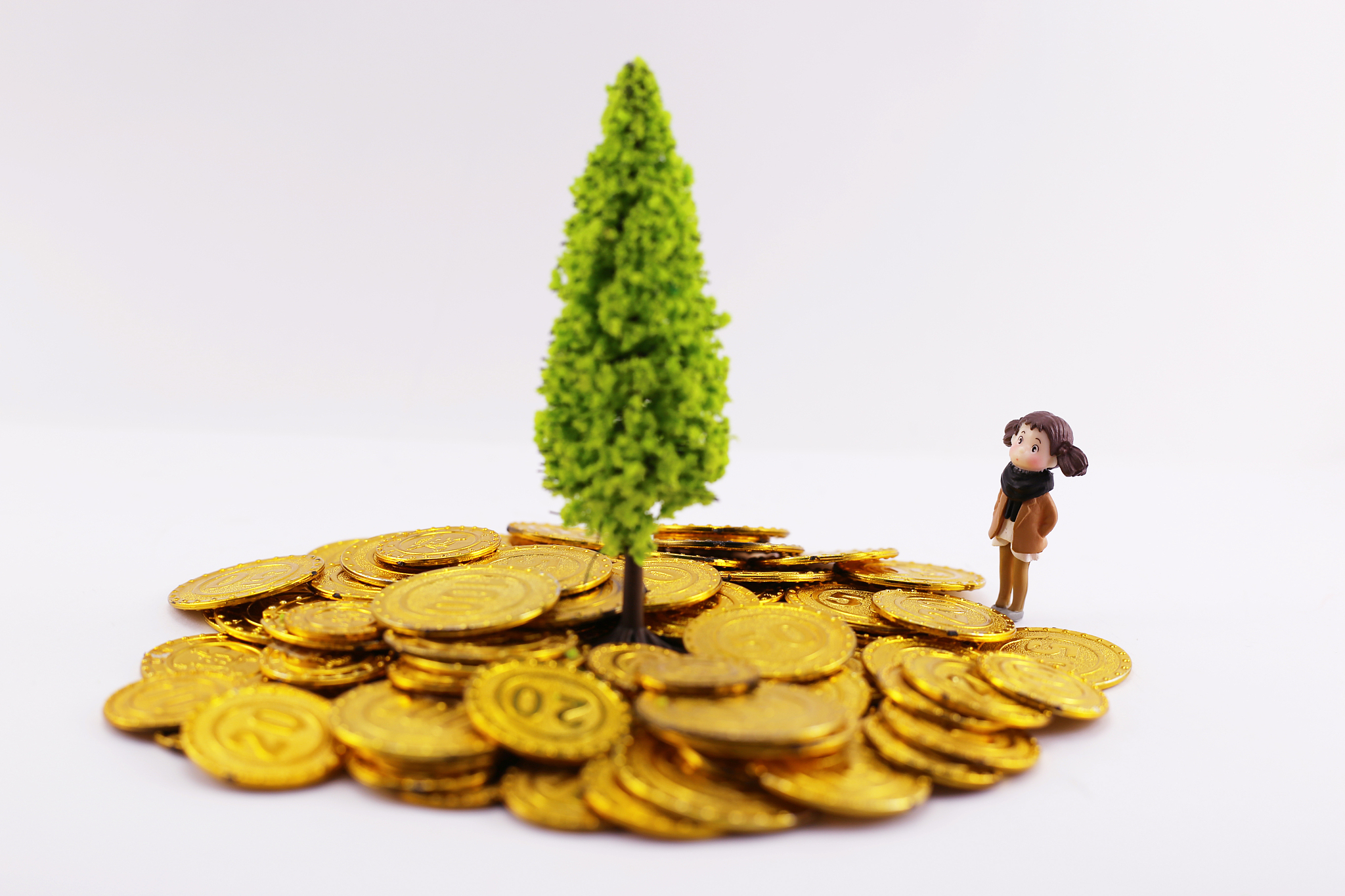 金钱之歌  金钱如魔法般驱动万物, 情感在其中翩翩起舞.